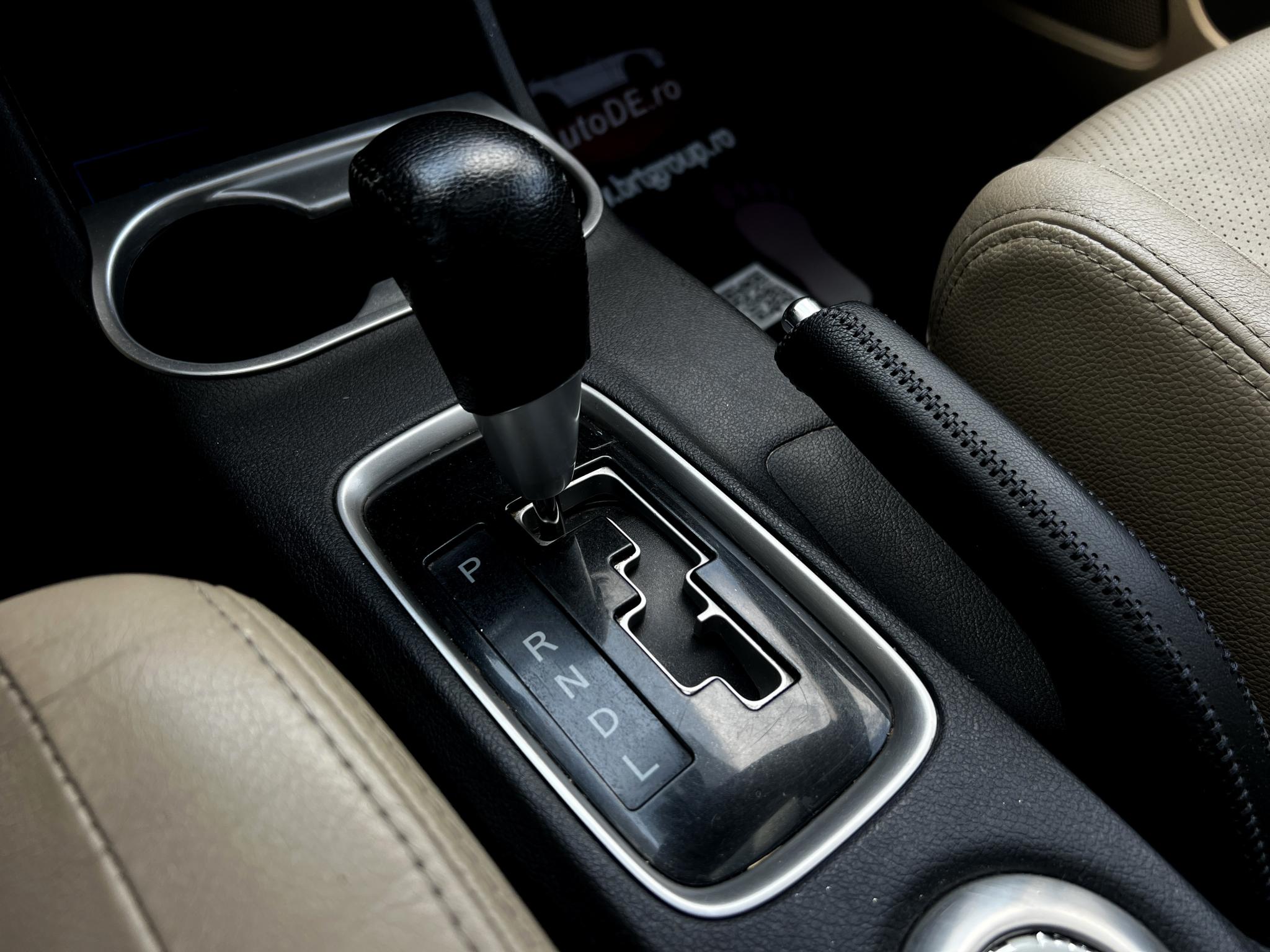 Mitsubishi-Outlander