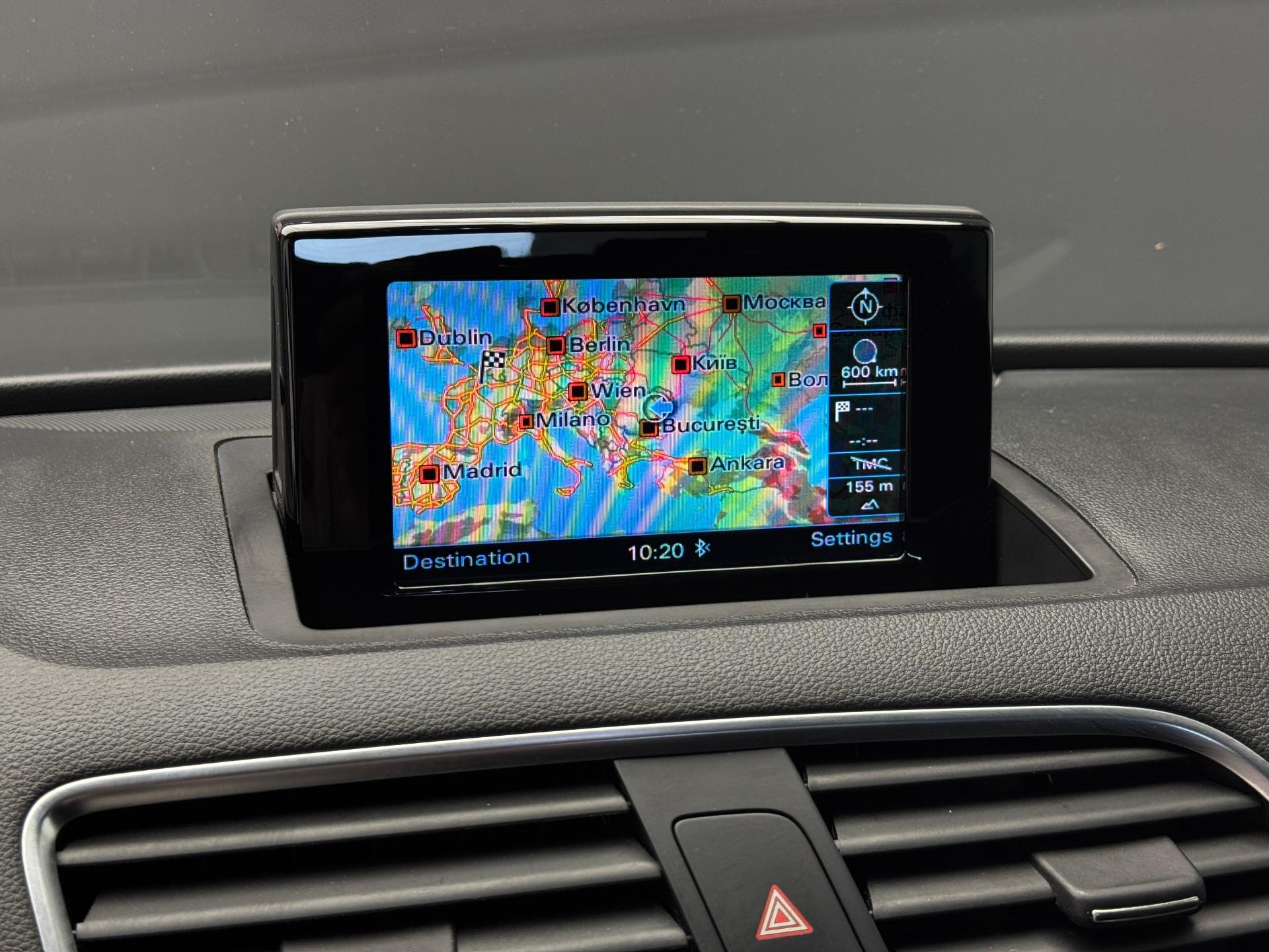 Audi-Q3