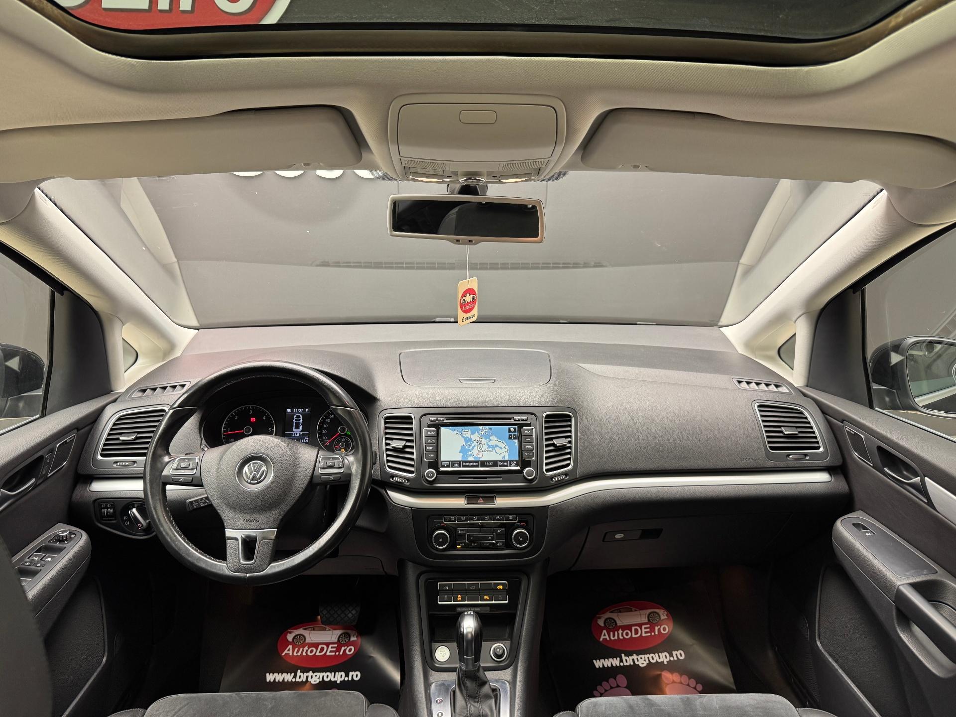 Volkswagen-Sharan