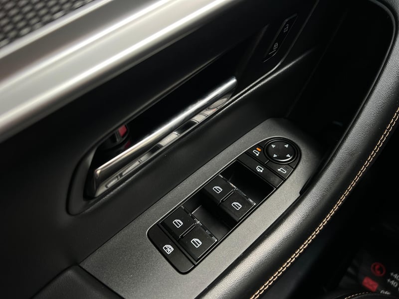 Car Thumb