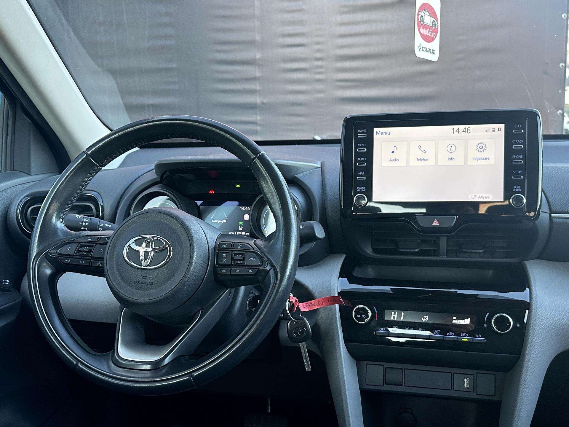 Toyota-Yaris Cross