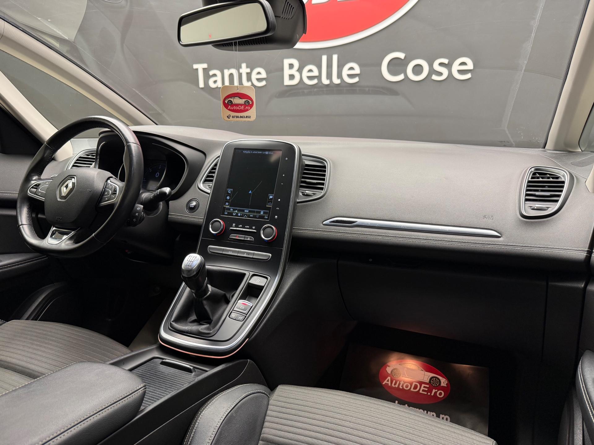Renault-Scenic