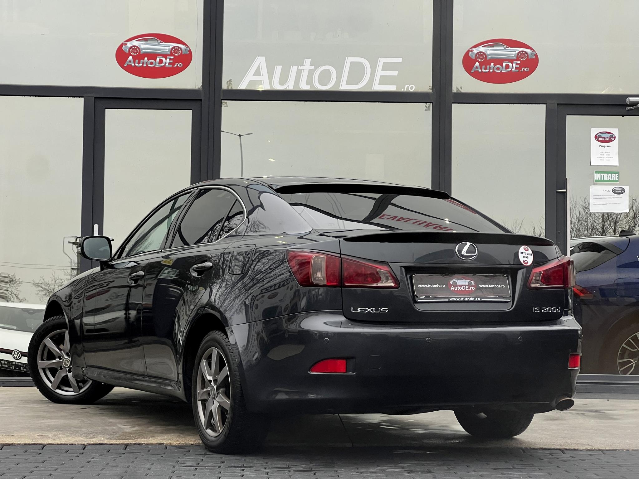 Lexus-IS