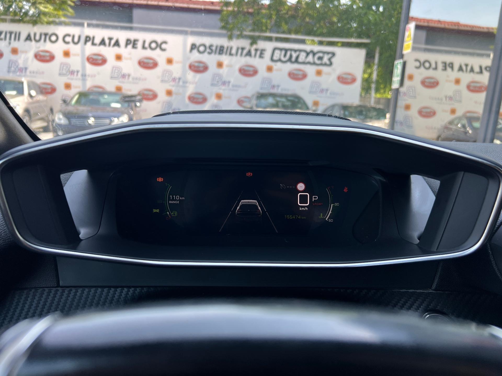 Peugeot-208