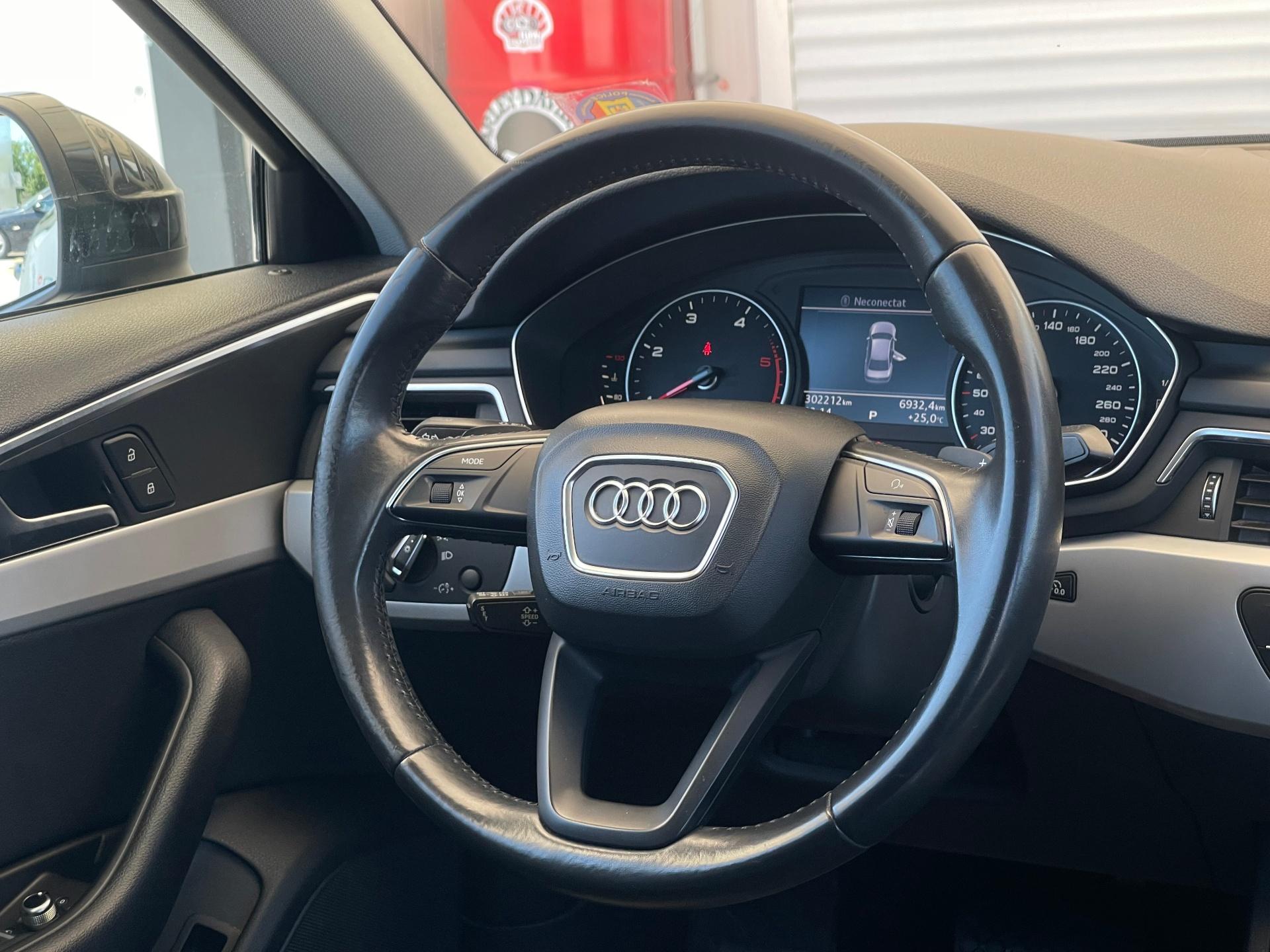 Audi-A4