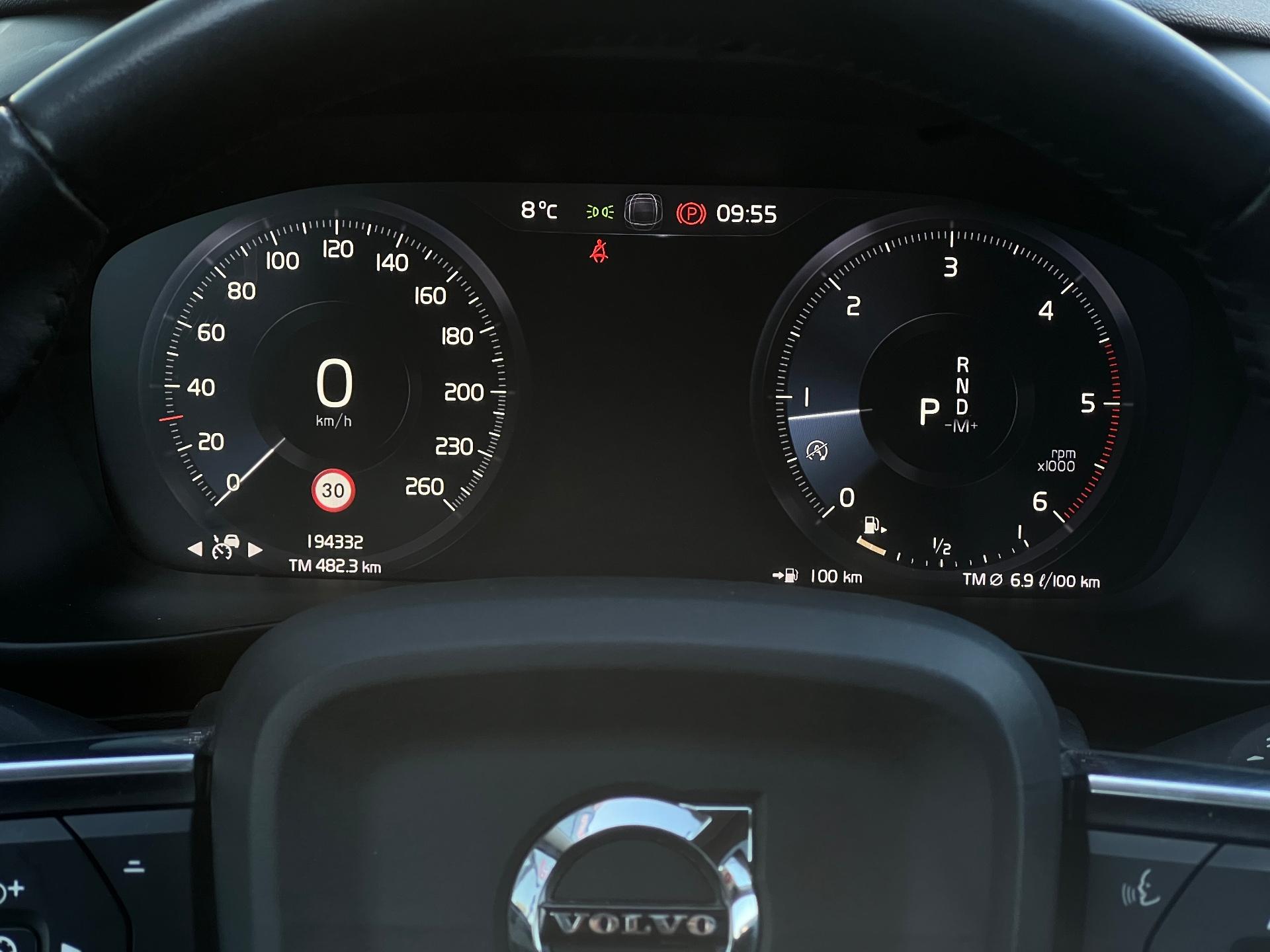 Volvo-XC 40