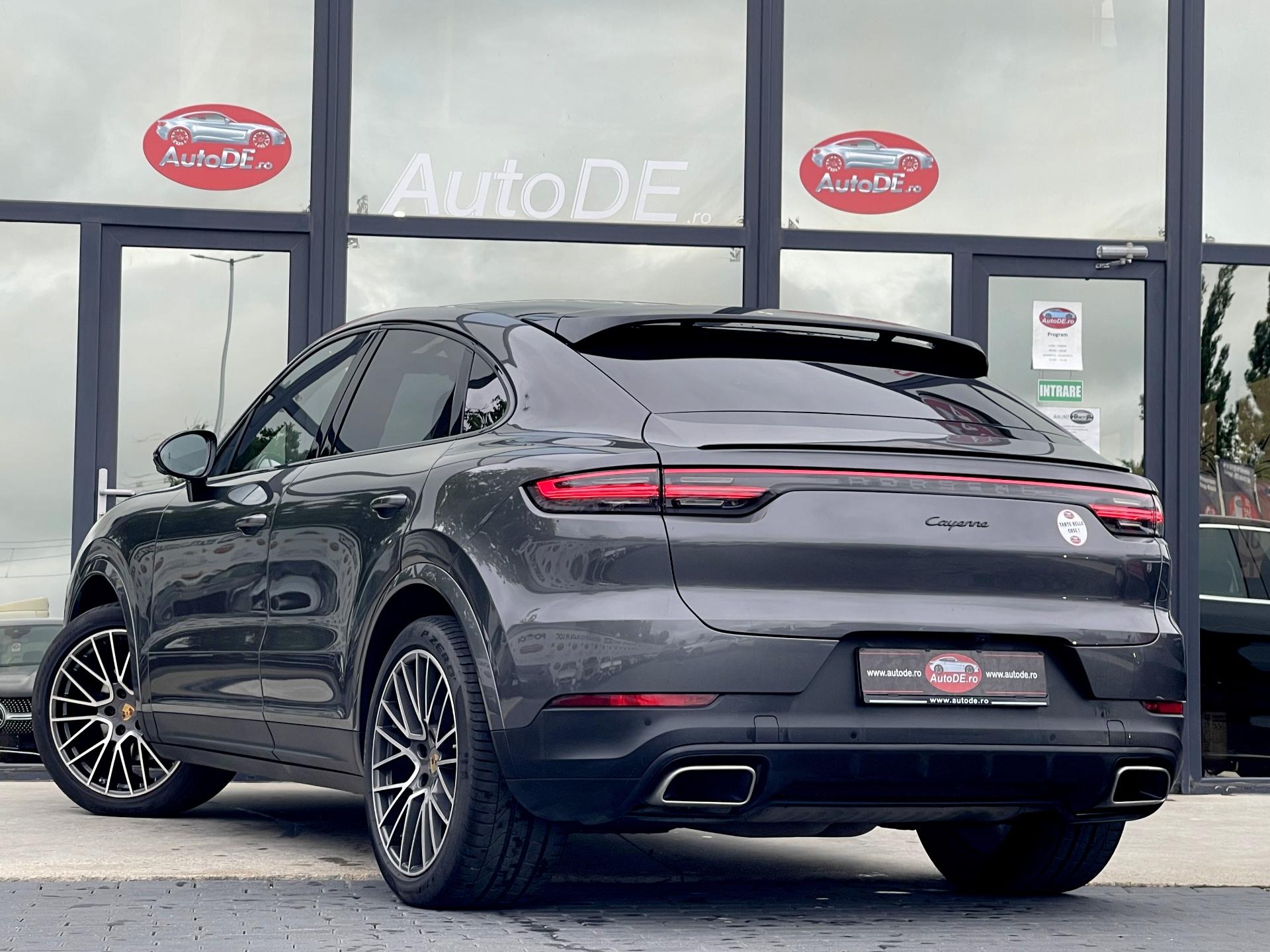 Porsche-Cayenne