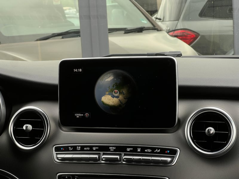 Car Thumb