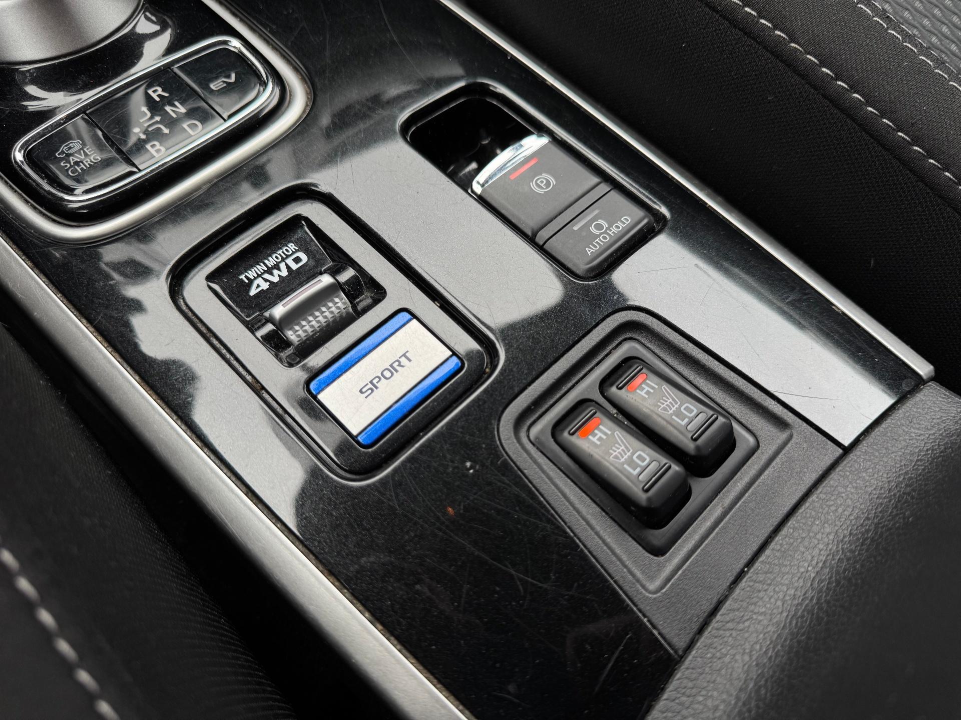 Mitsubishi-Outlander