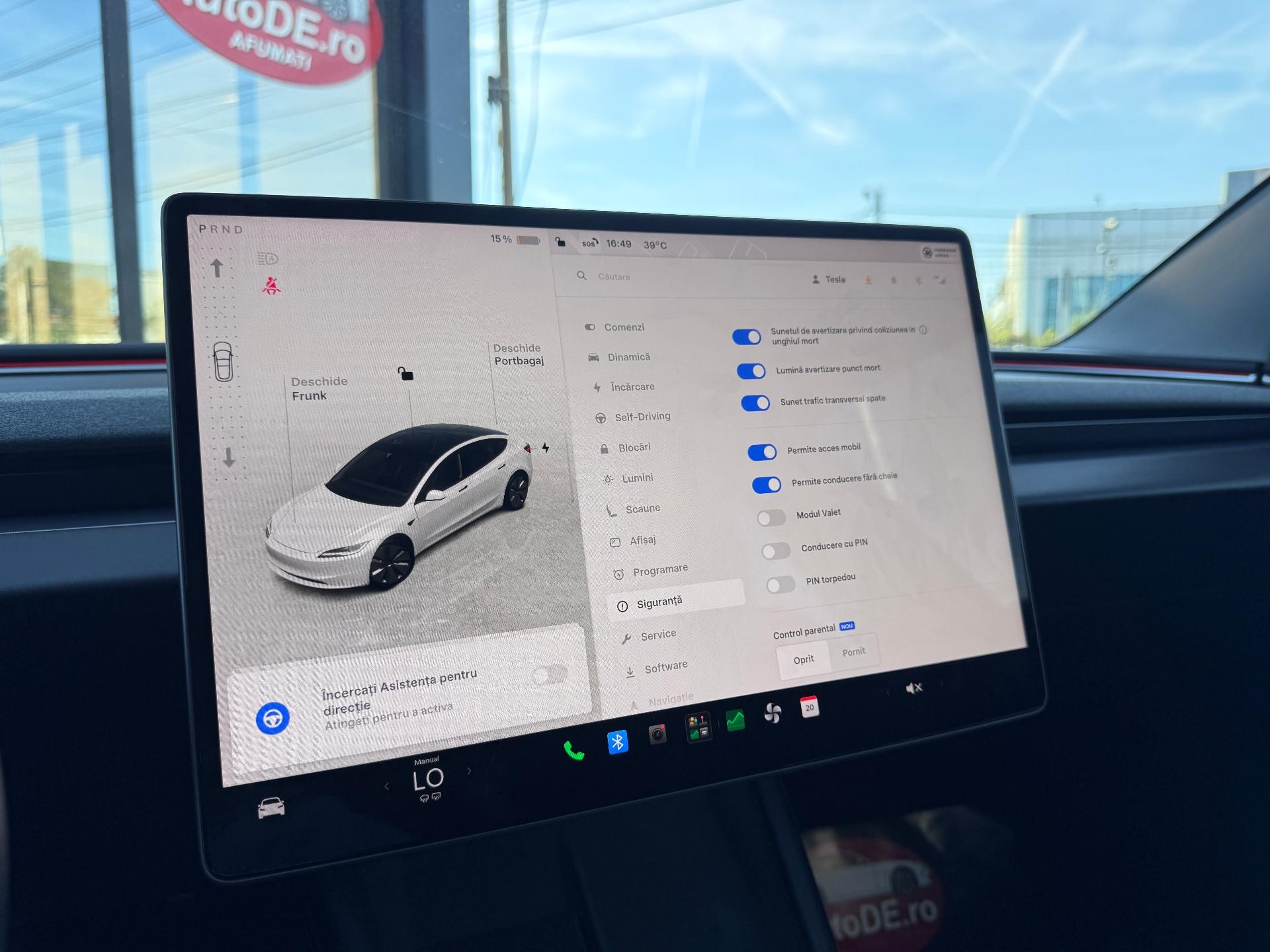 Tesla-Model 3
