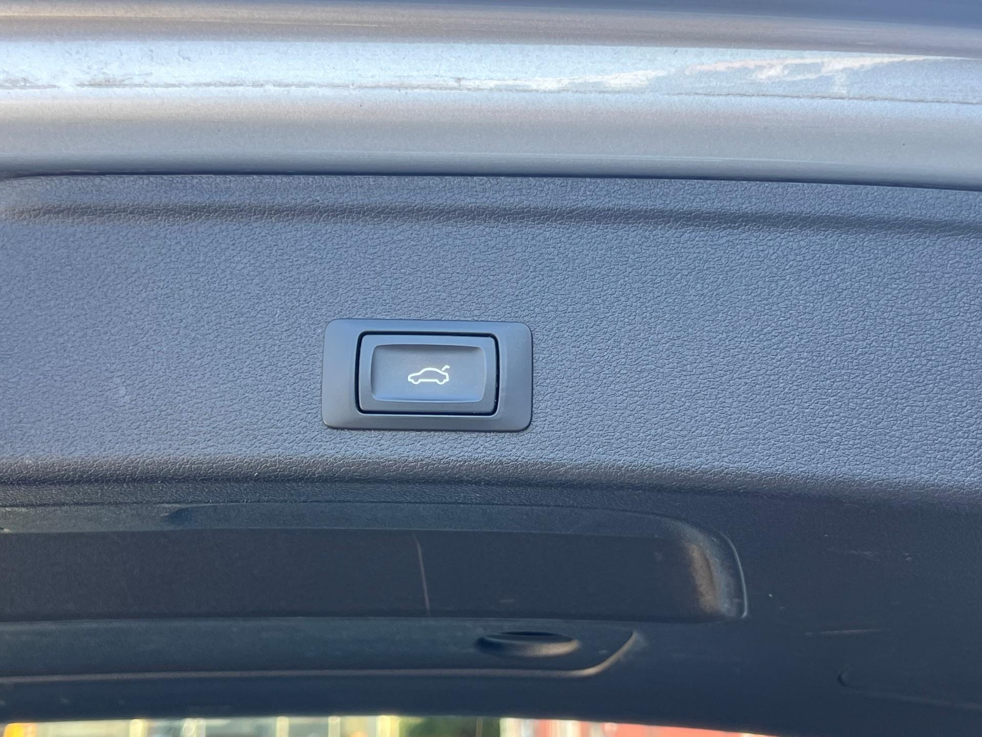 Audi-A4