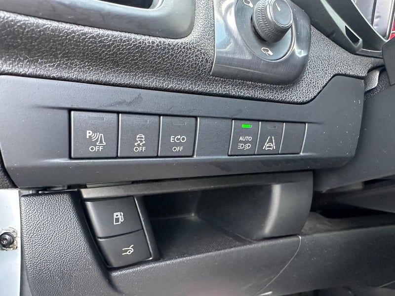 Car Thumb