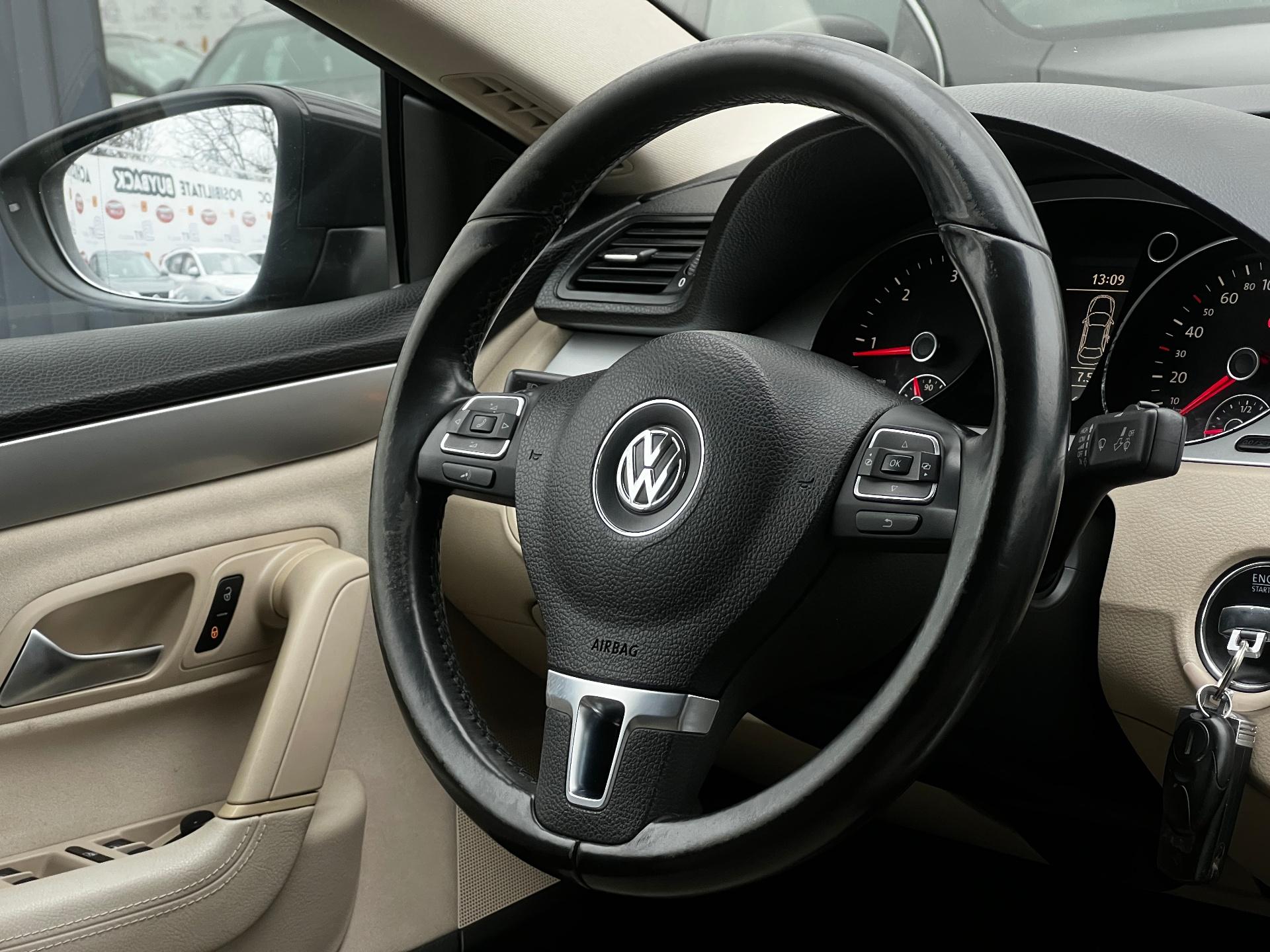 Volkswagen-Passat CC