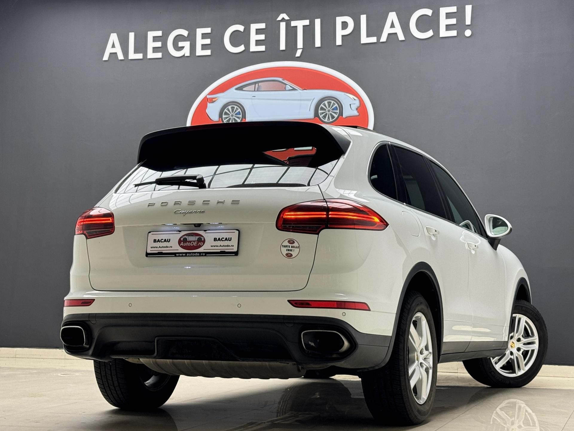 Porsche-Cayenne