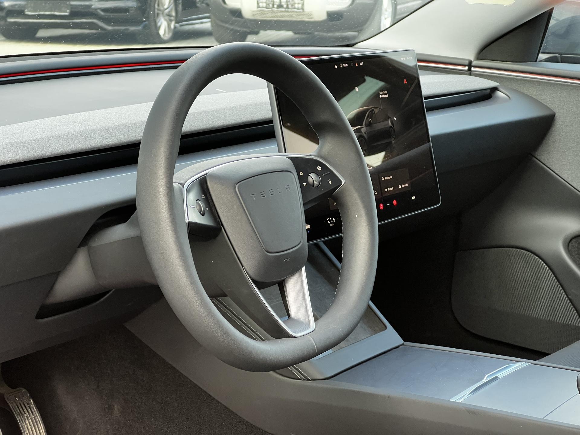 Tesla-Model 3
