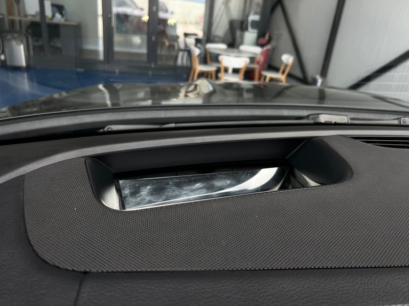 Car Thumb