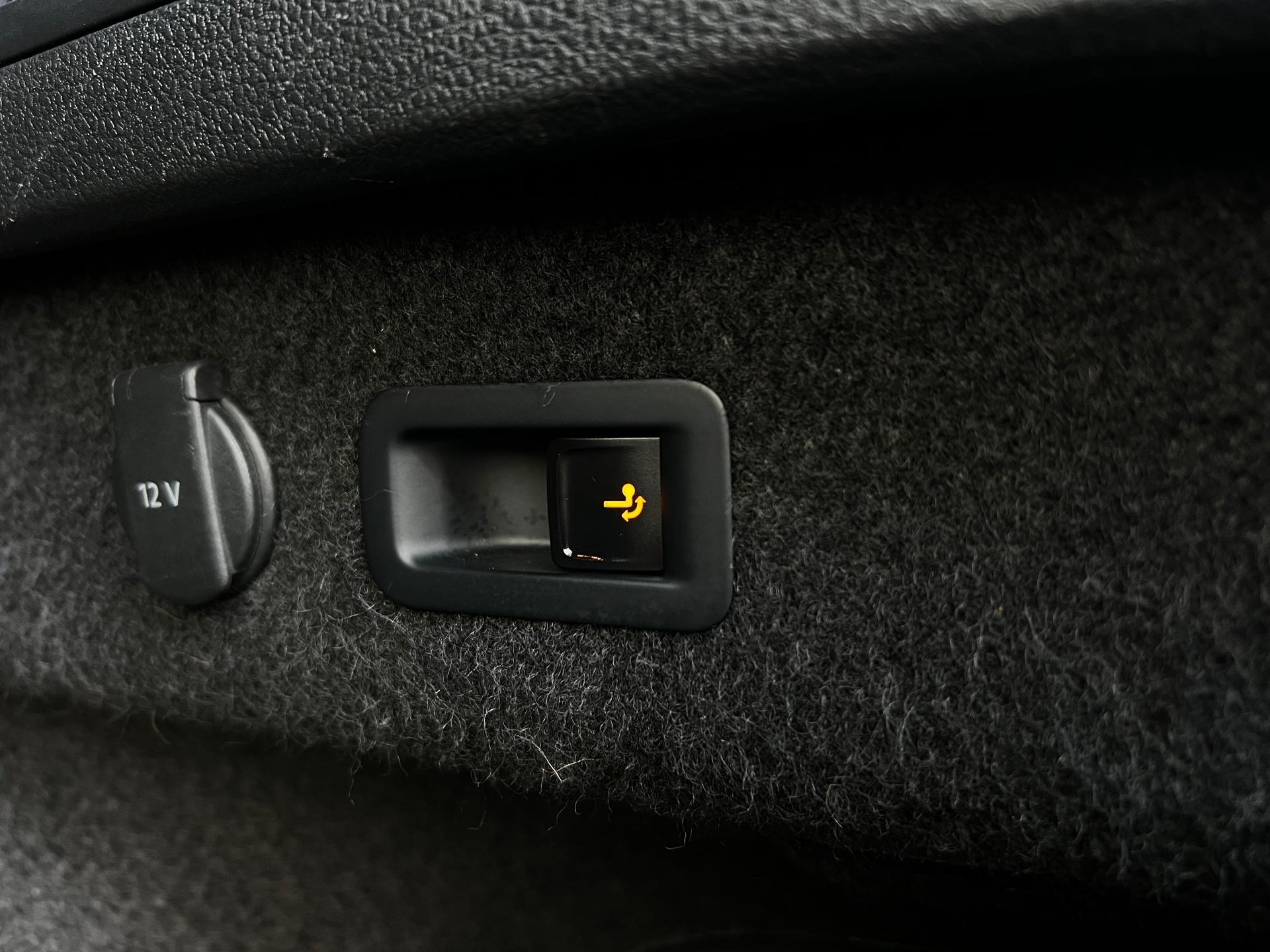 Volkswagen-Passat Alltrack