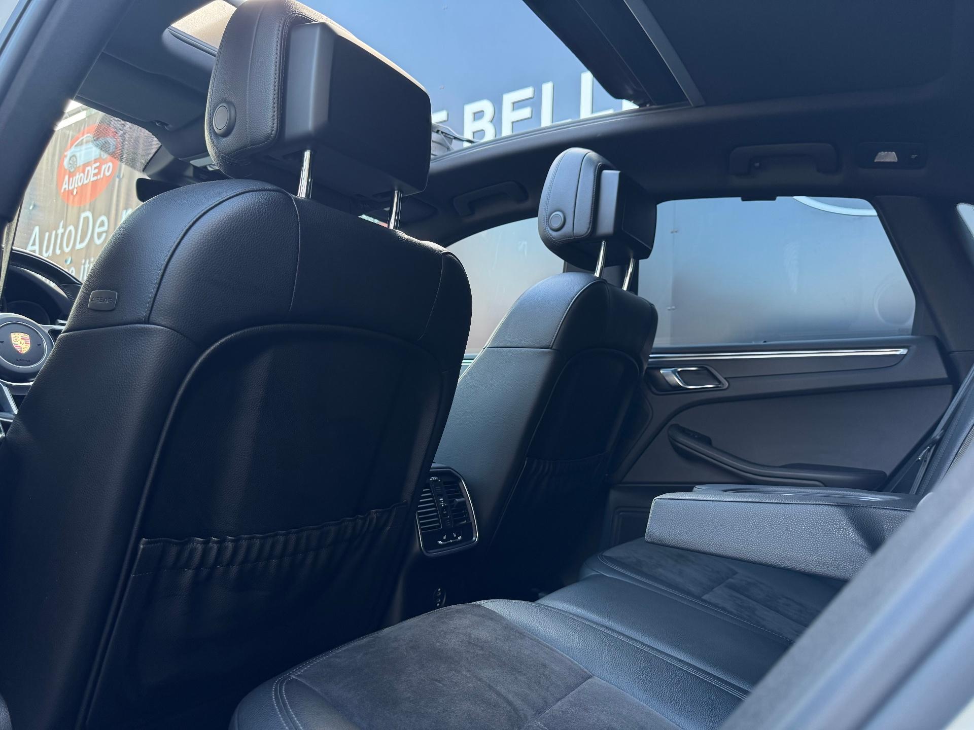 Porsche-Macan