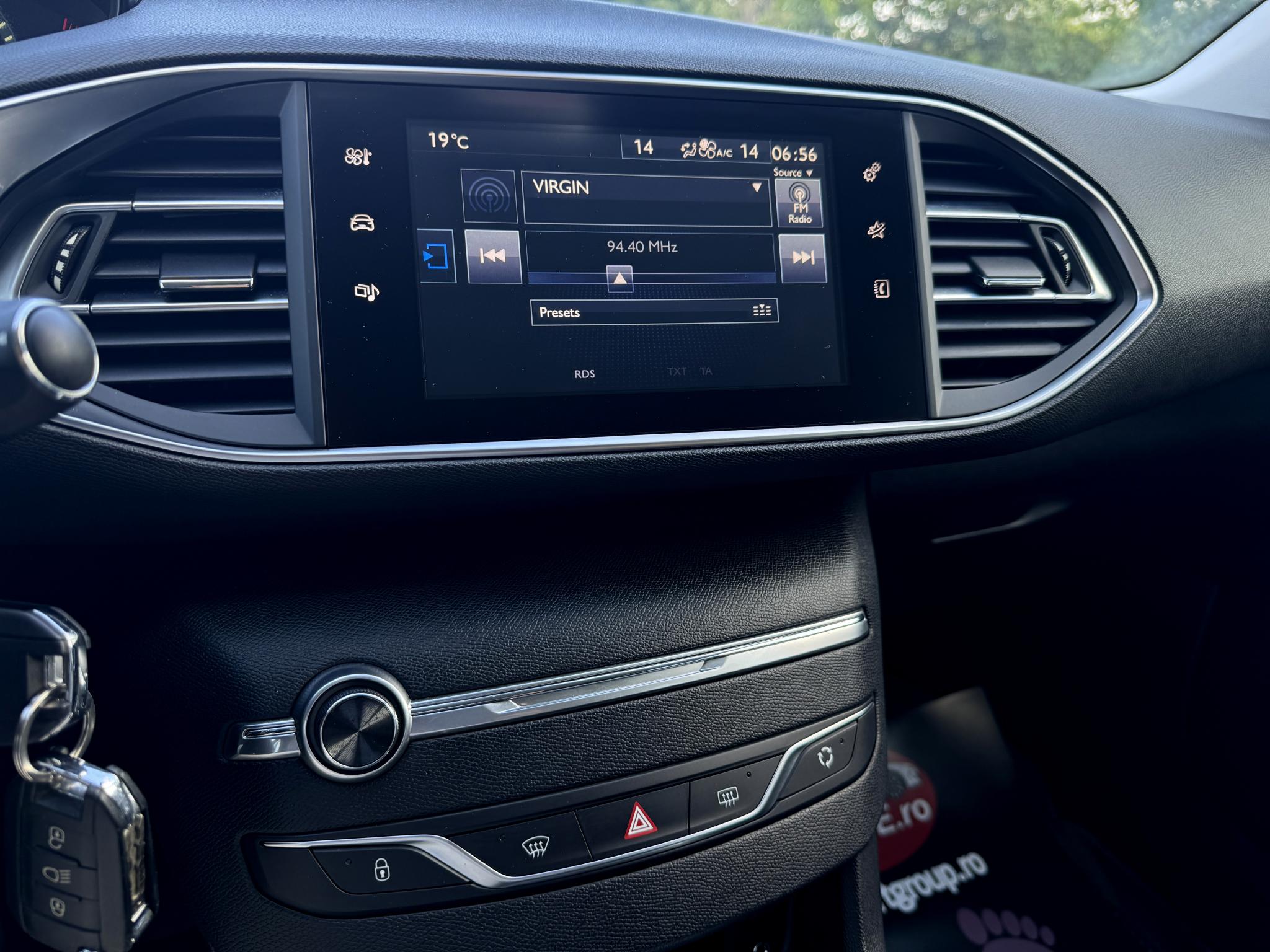Peugeot-308