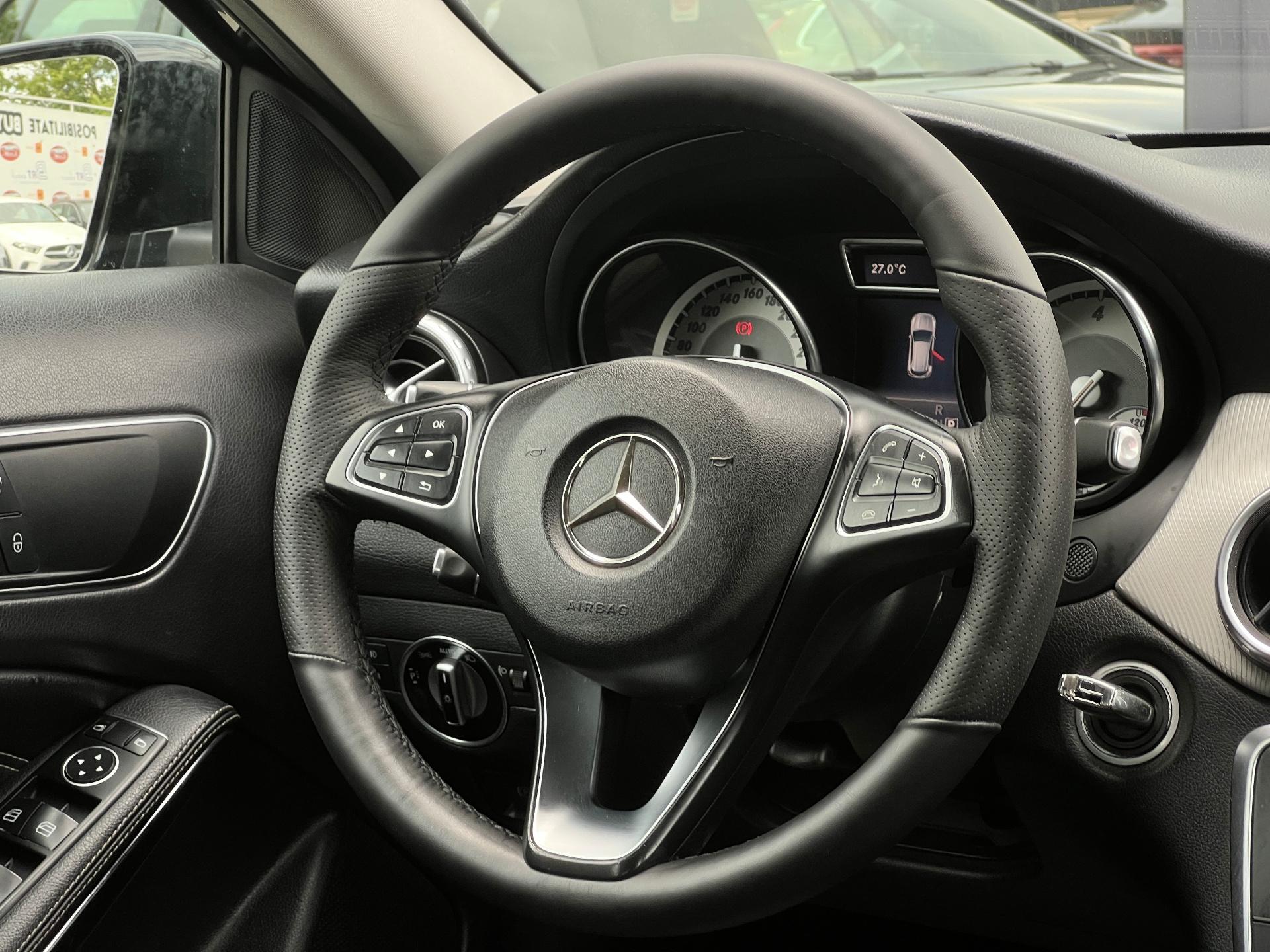 Mercedes-Benz-GLA