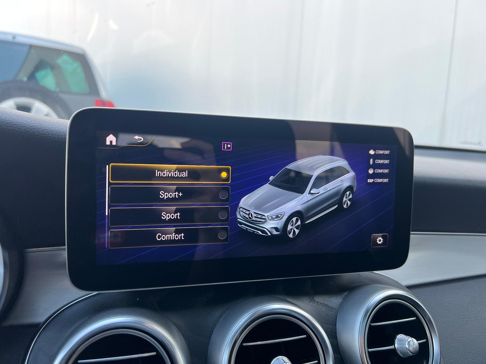 Mercedes-Benz-GLC