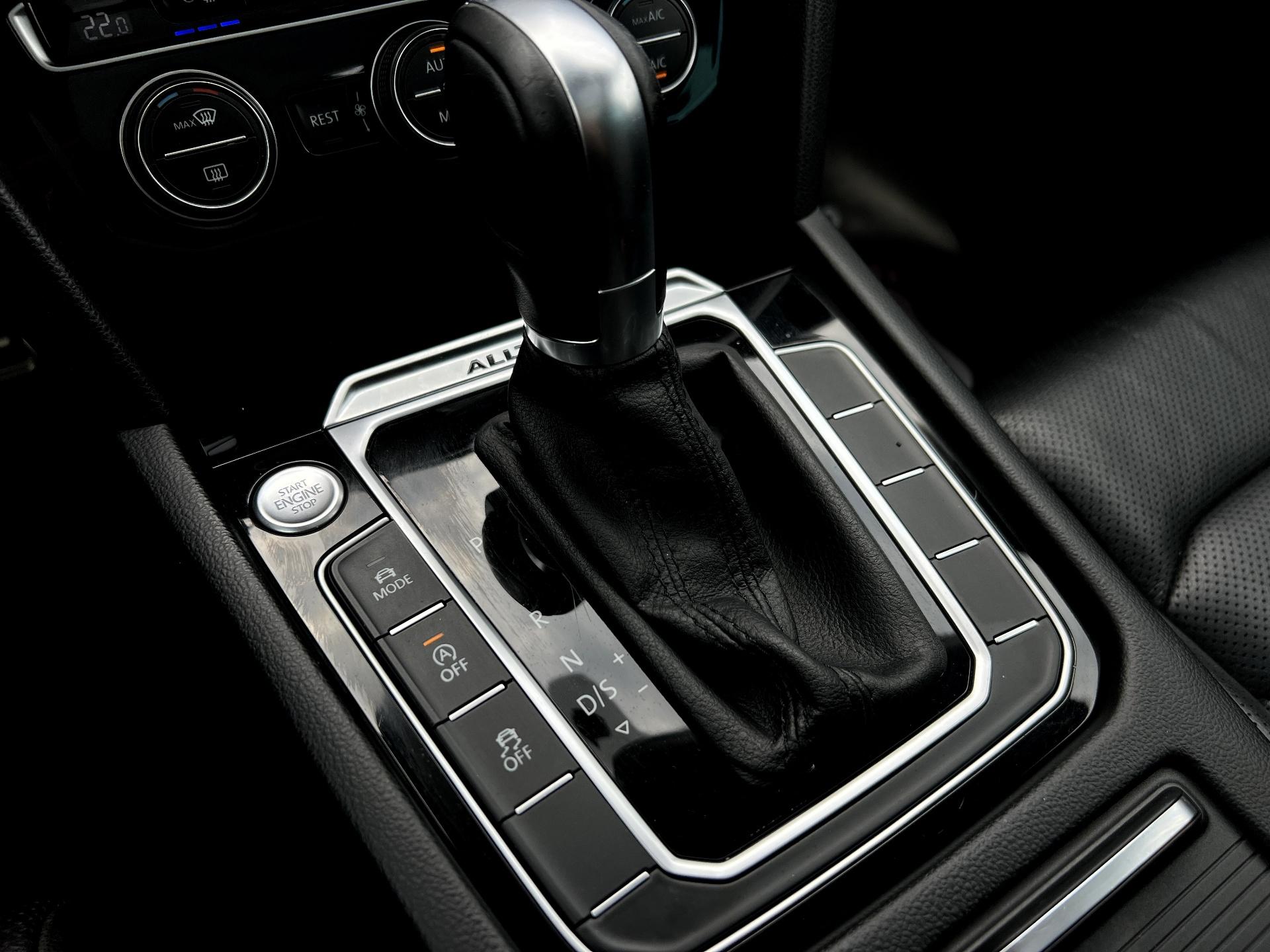 Volkswagen-Passat Alltrack