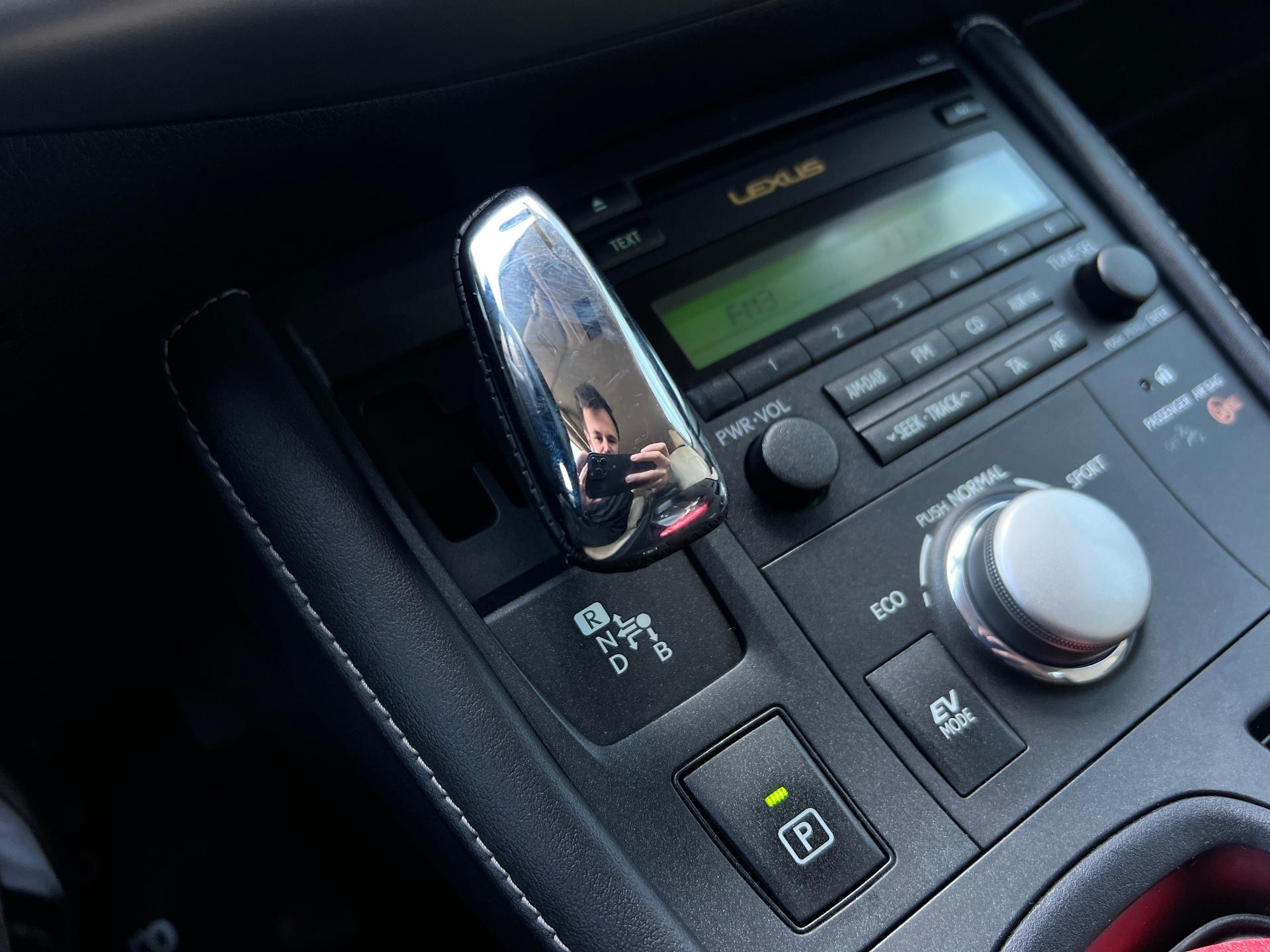 Lexus-CT 200h
