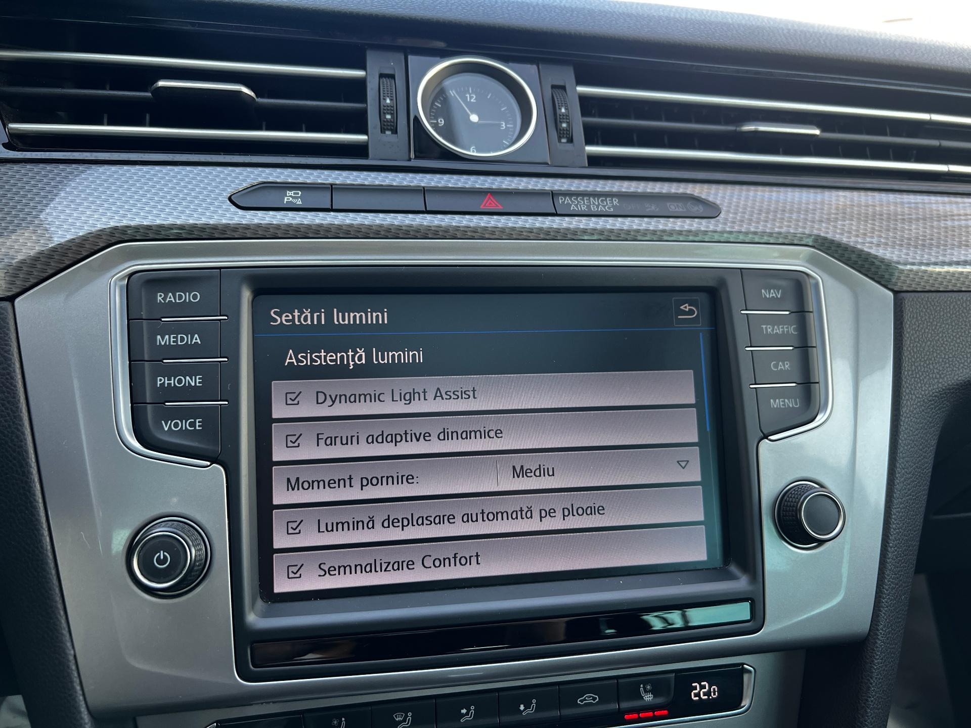 Volkswagen-Passat Alltrack