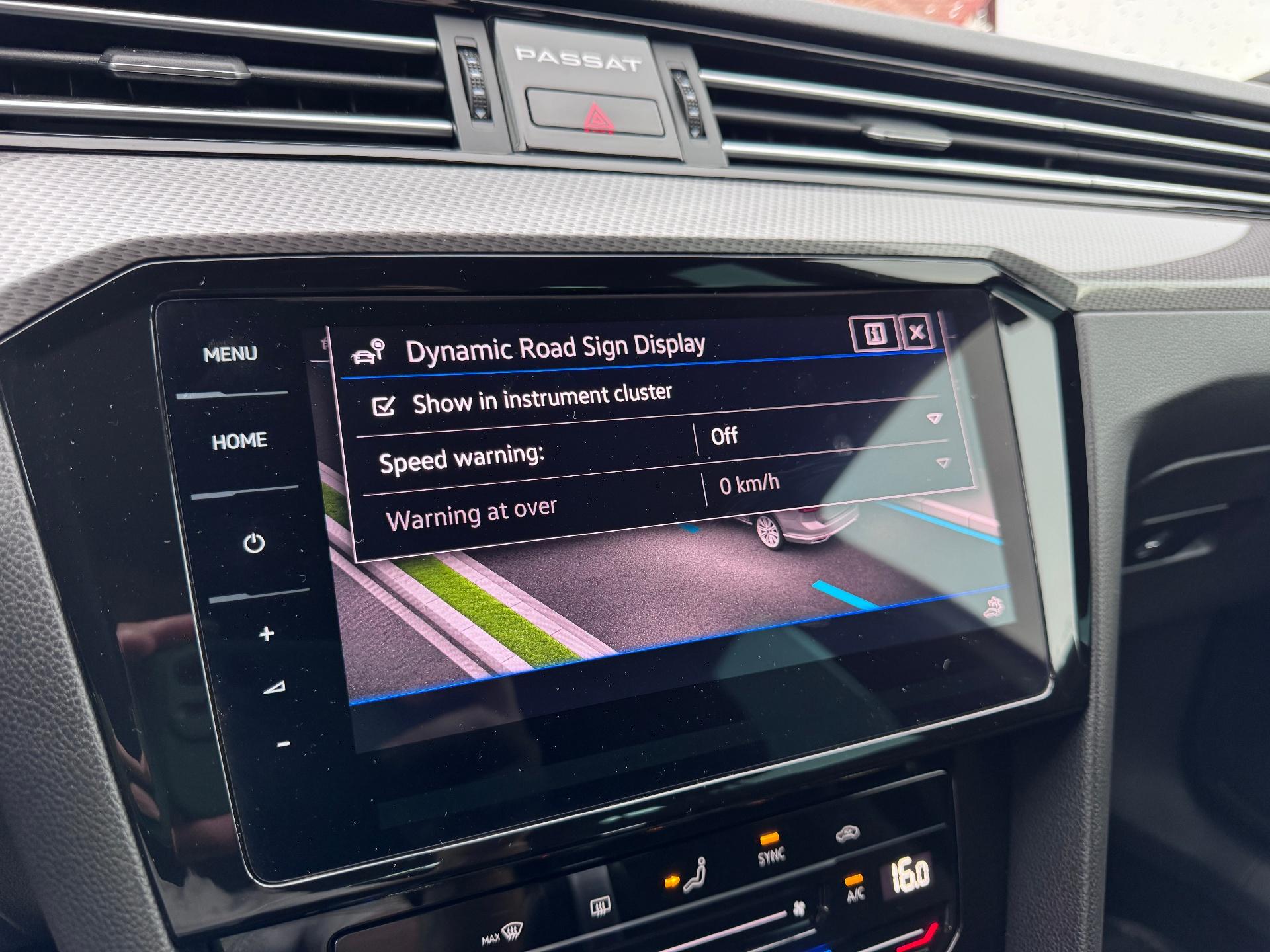 Volkswagen-Passat Alltrack