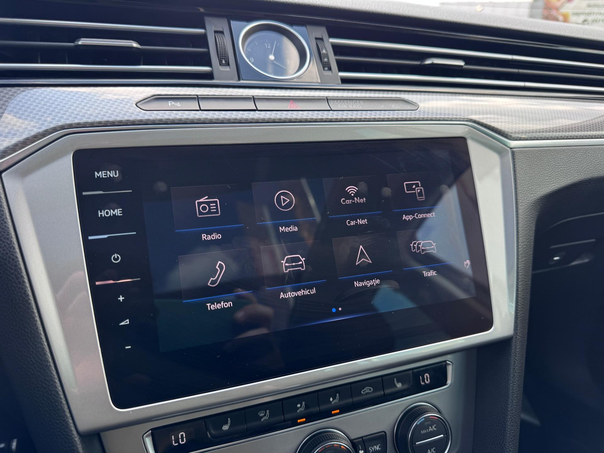 Volkswagen-Passat Alltrack