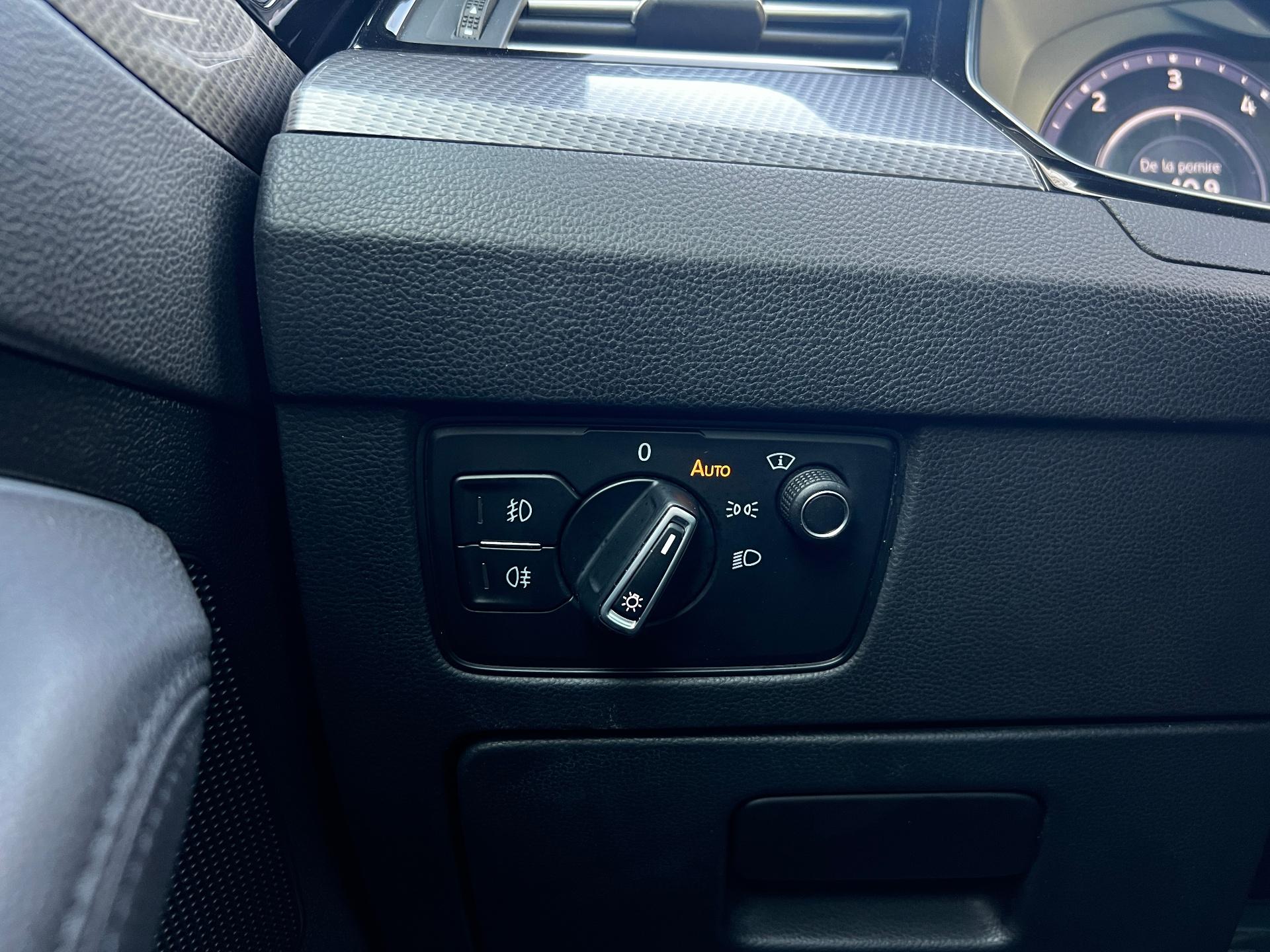 Volkswagen-Passat Alltrack