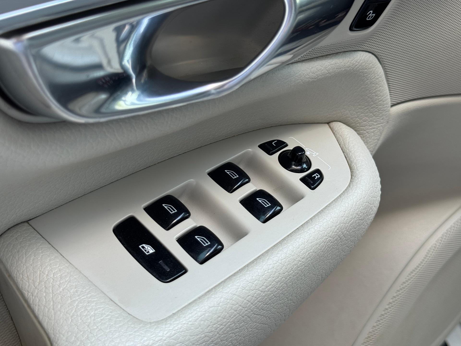 Volvo-XC 90