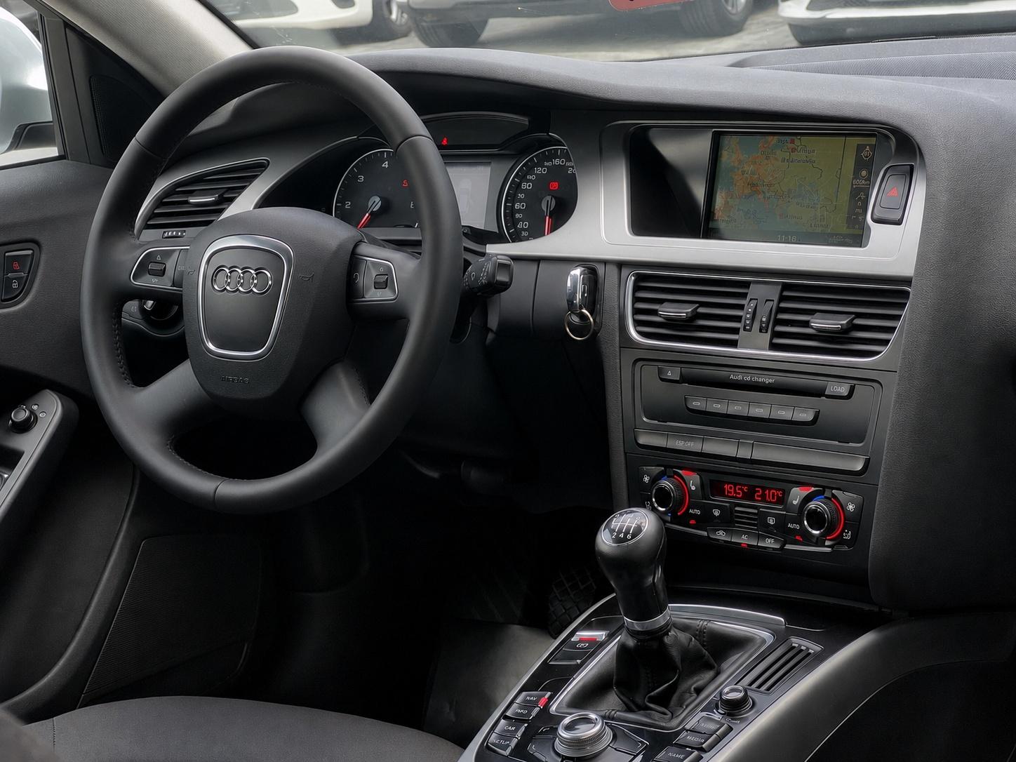 Audi-A4