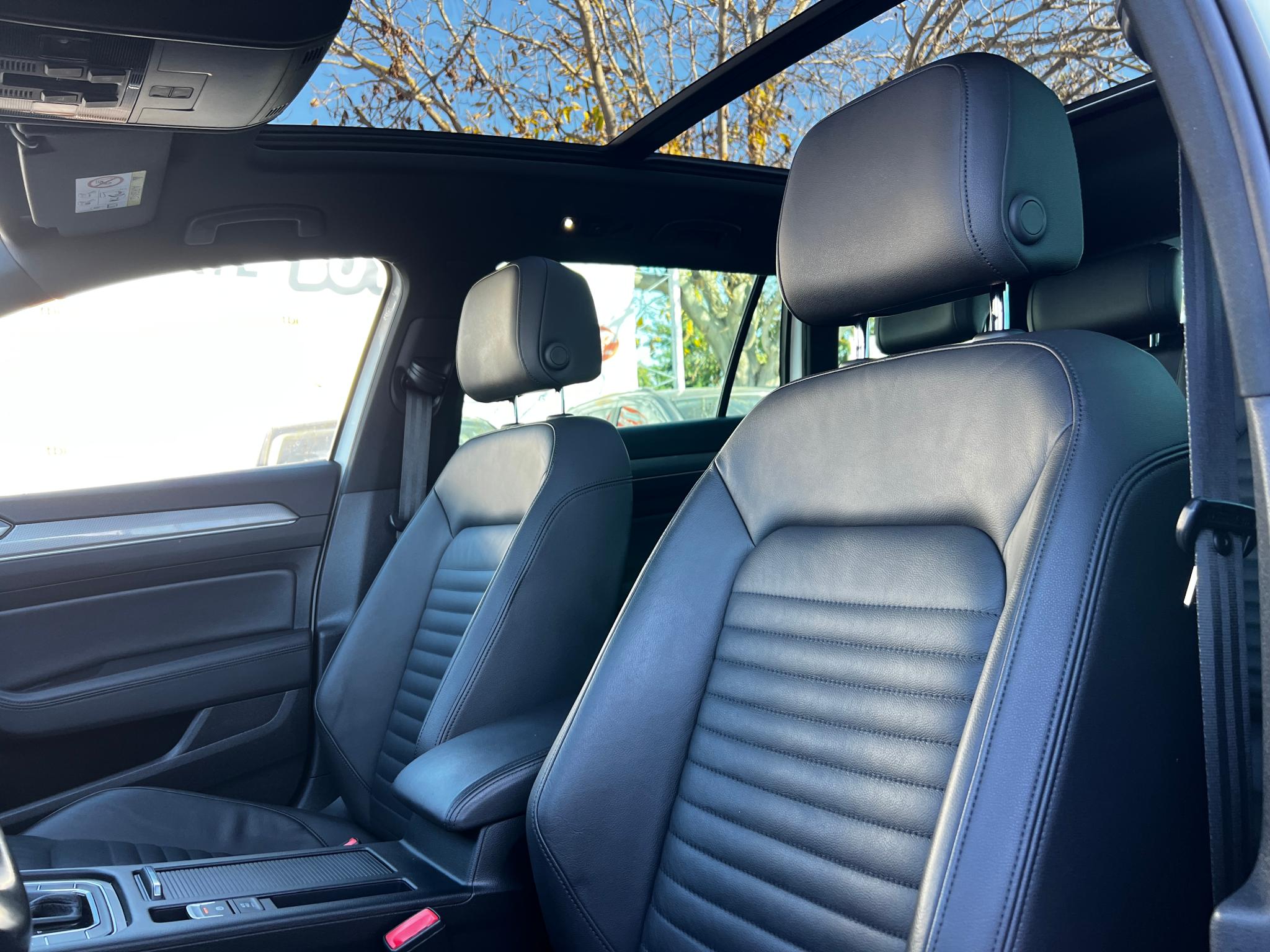 Volkswagen-Passat Alltrack