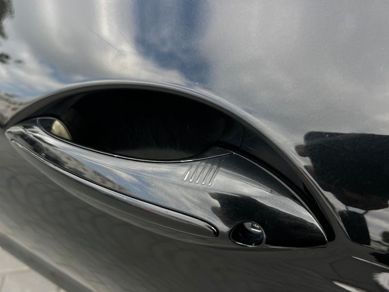Car Thumb