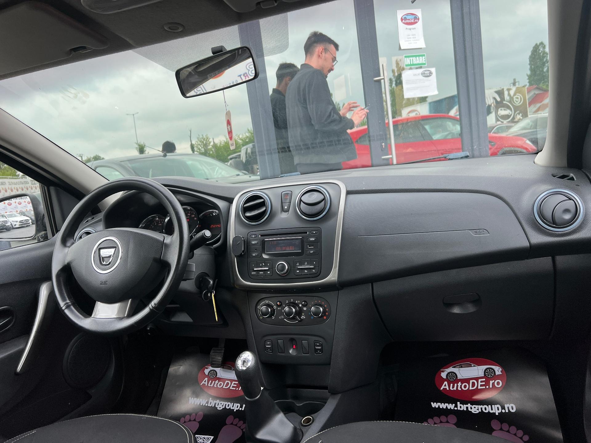 Dacia-Logan