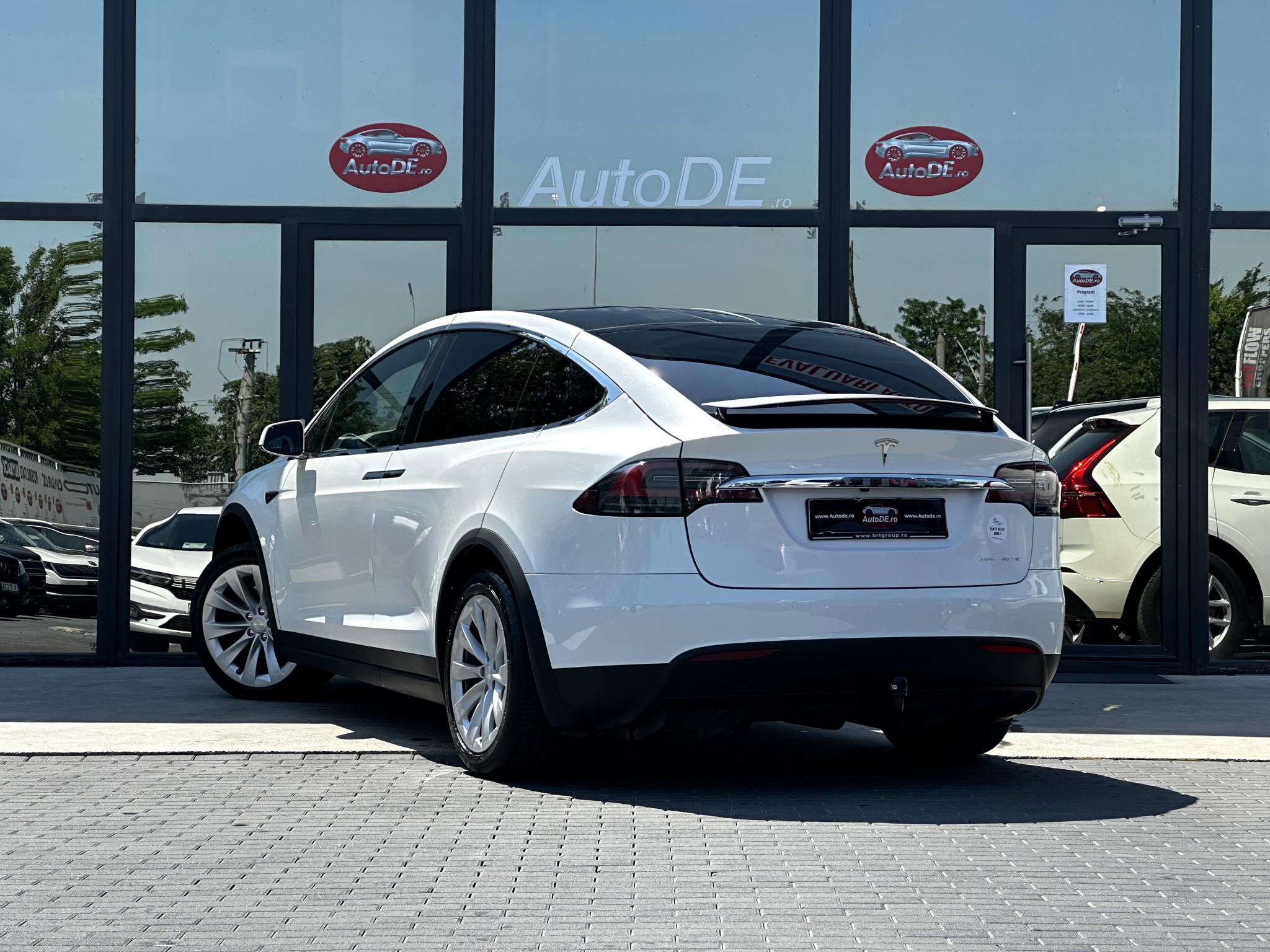 Tesla-Model X