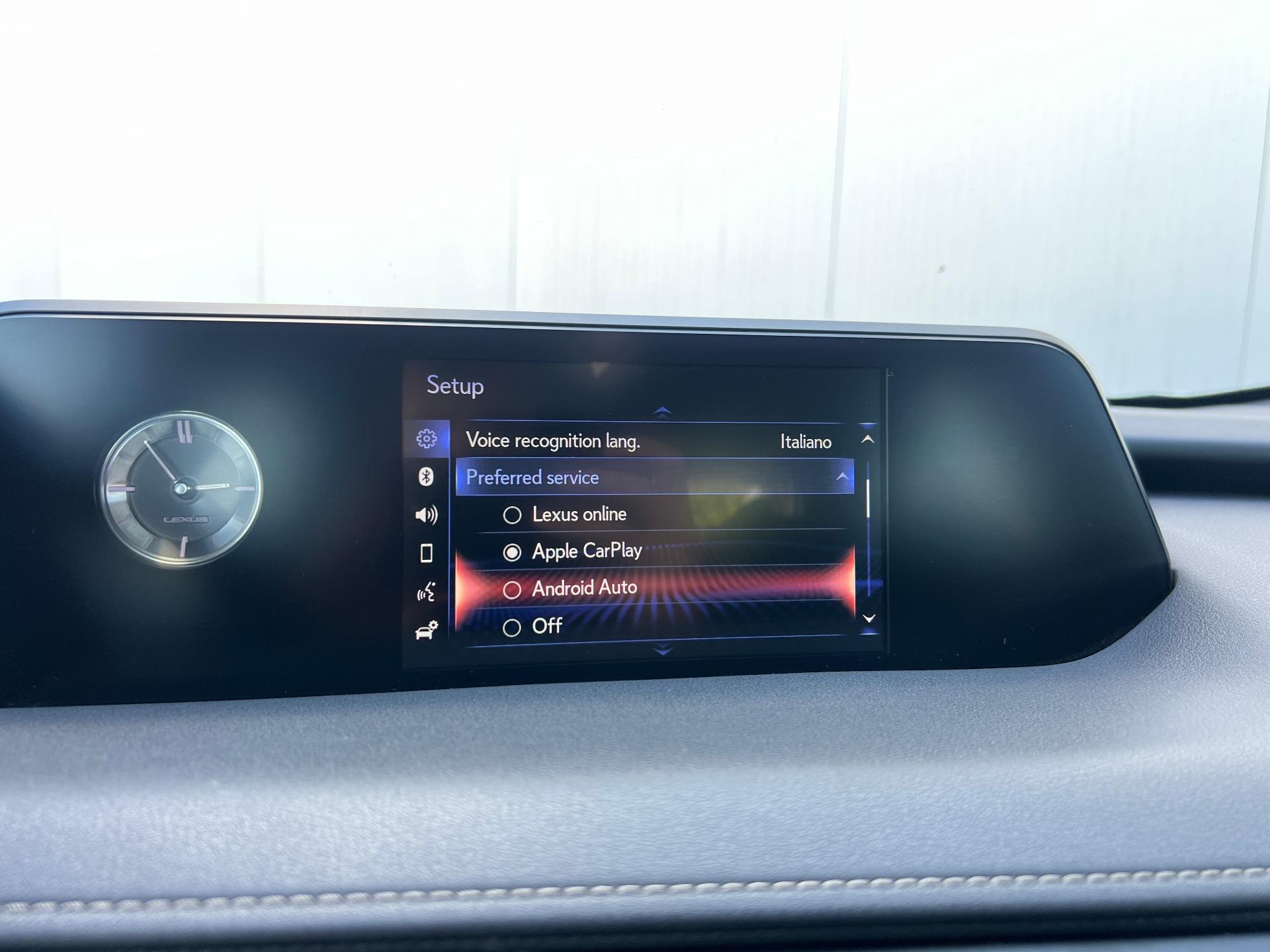 Lexus-UX