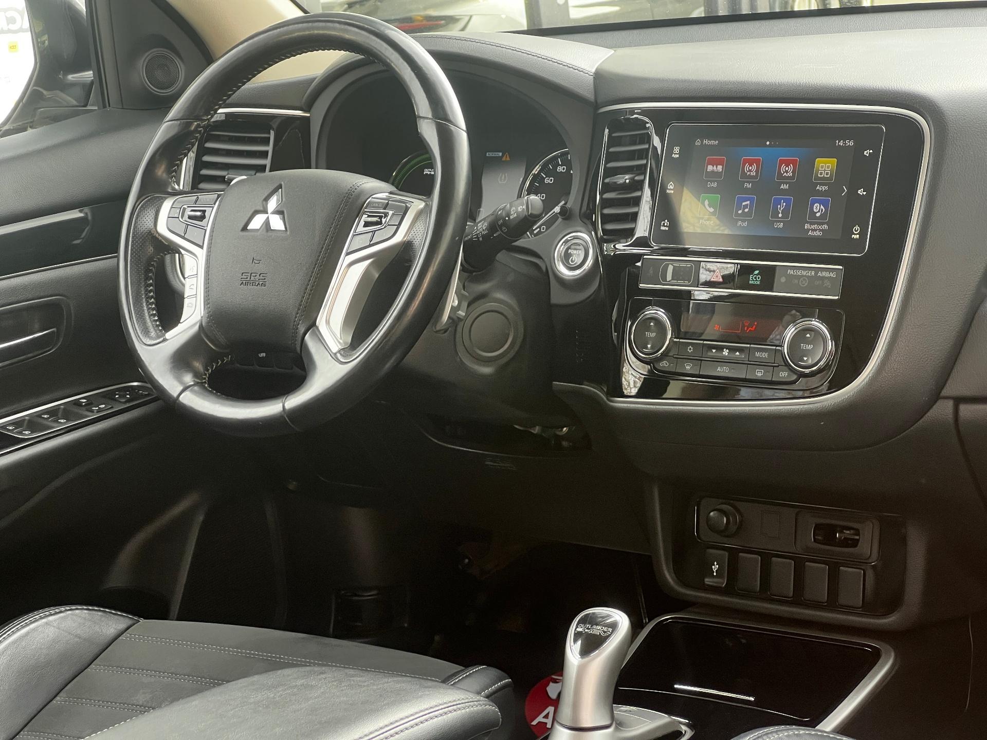 Mitsubishi-Outlander