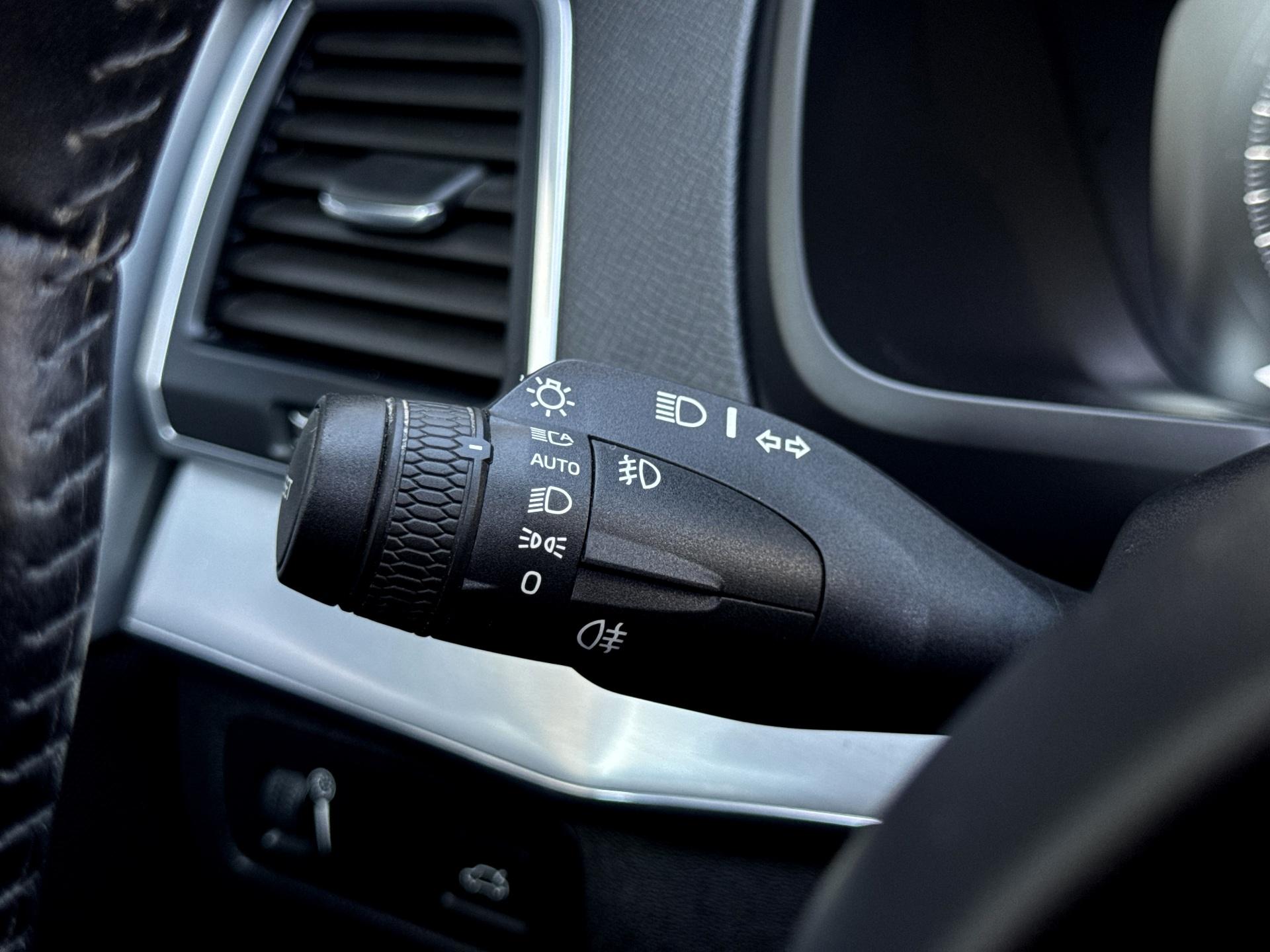 Volvo-XC 90