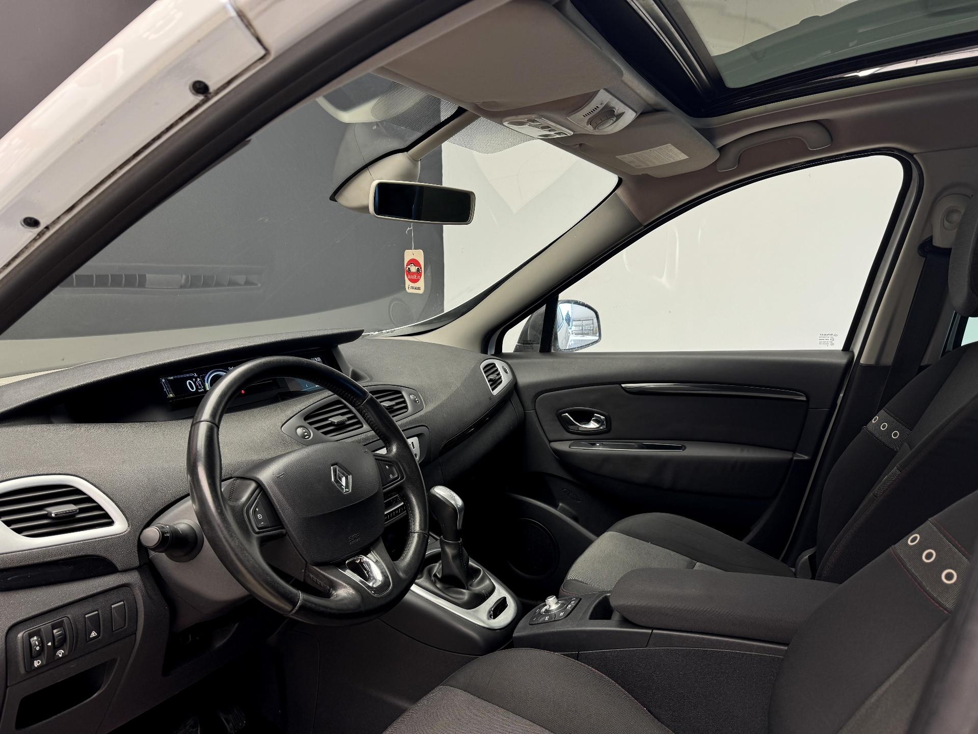 Renault-Grand Scenic