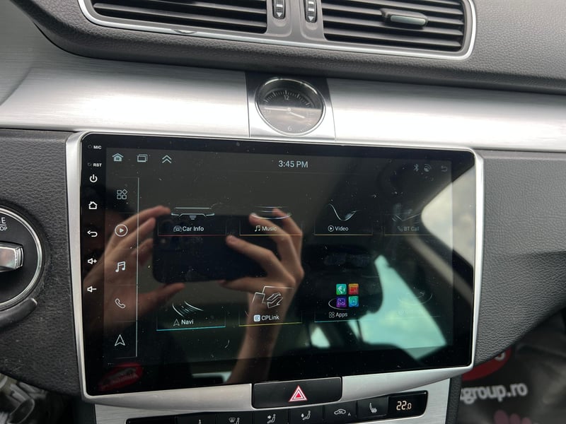 Car Thumb