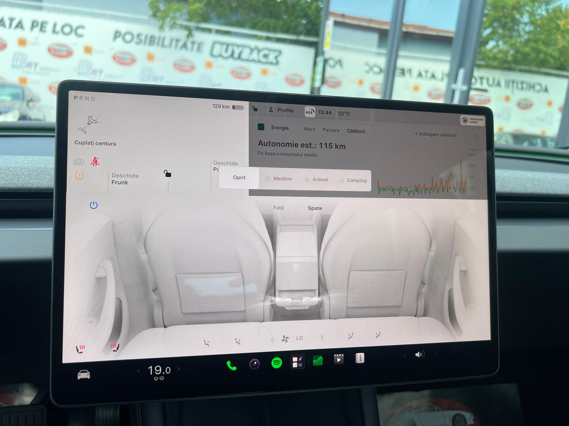 Tesla-Model 3