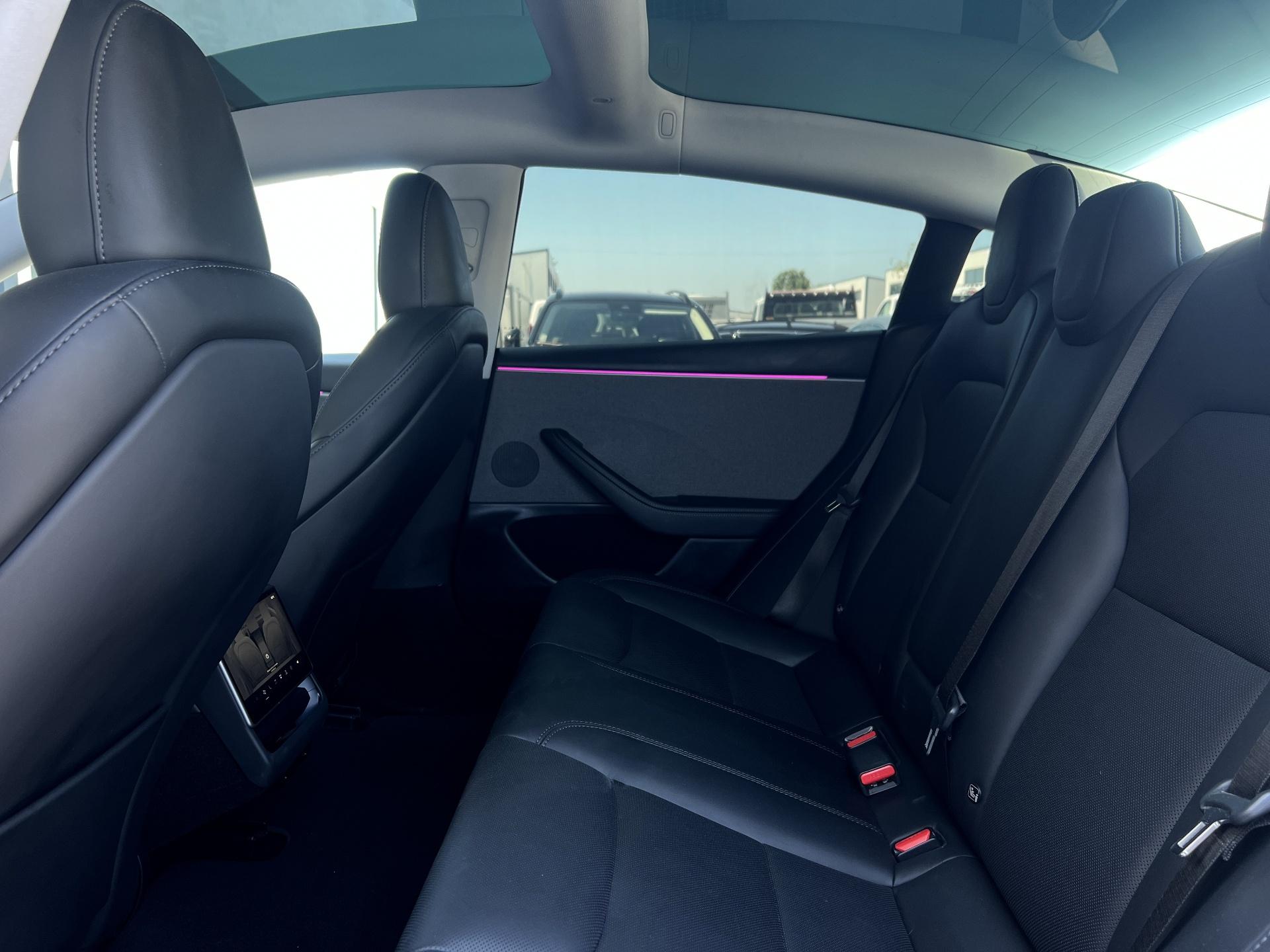 Tesla-Model 3