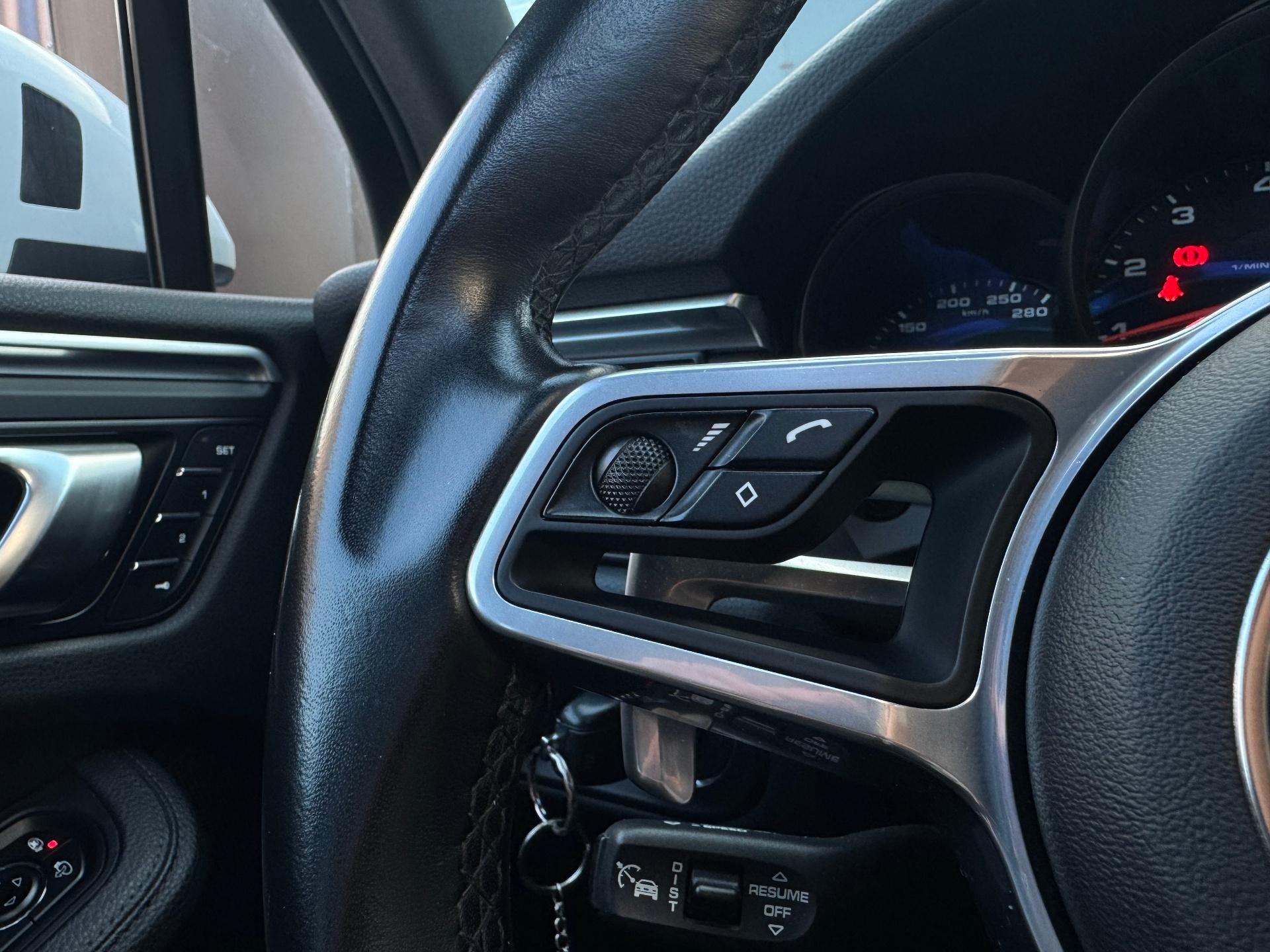 Porsche-Macan