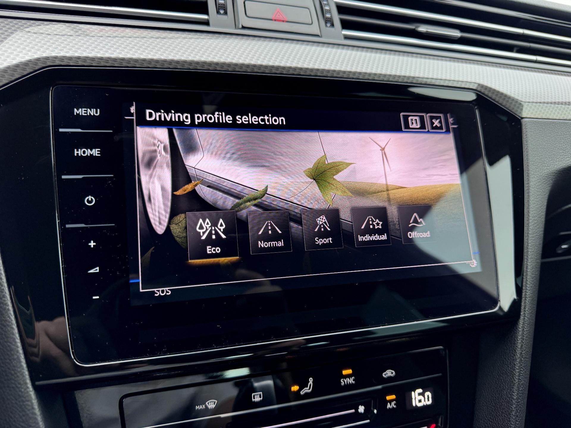 Volkswagen-Passat Alltrack