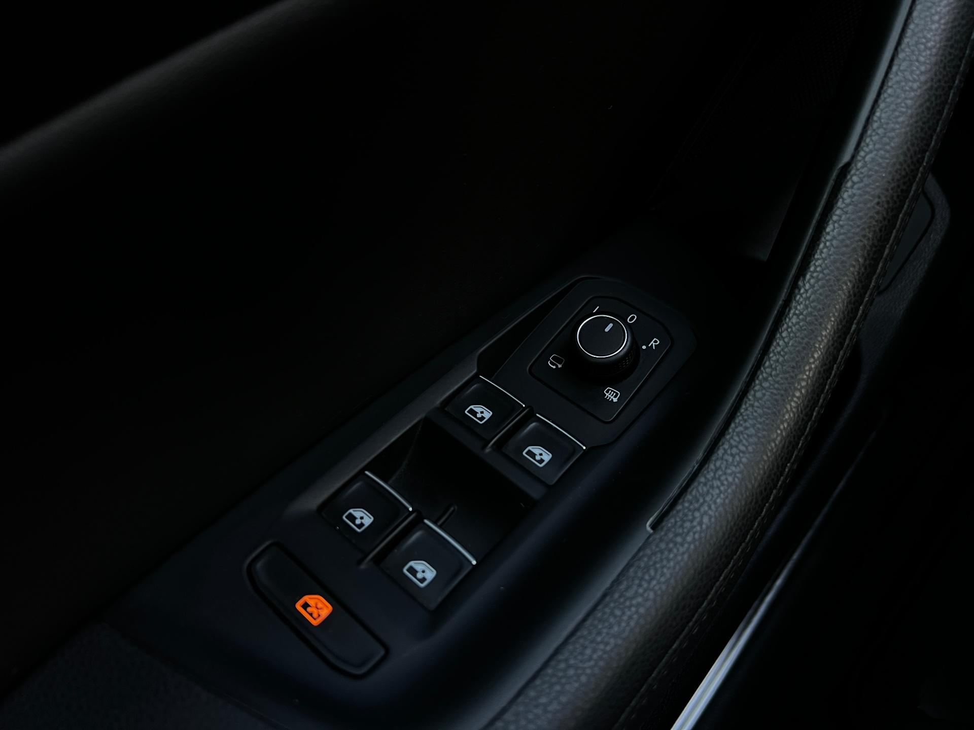 Volkswagen-Passat Alltrack