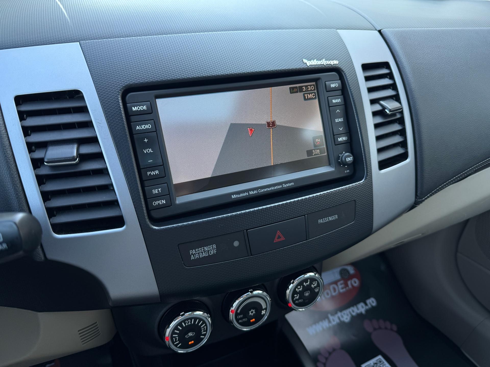 Mitsubishi-Outlander