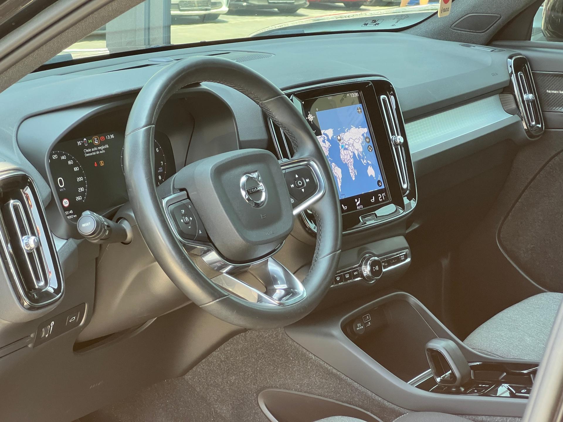 Volvo-XC 40