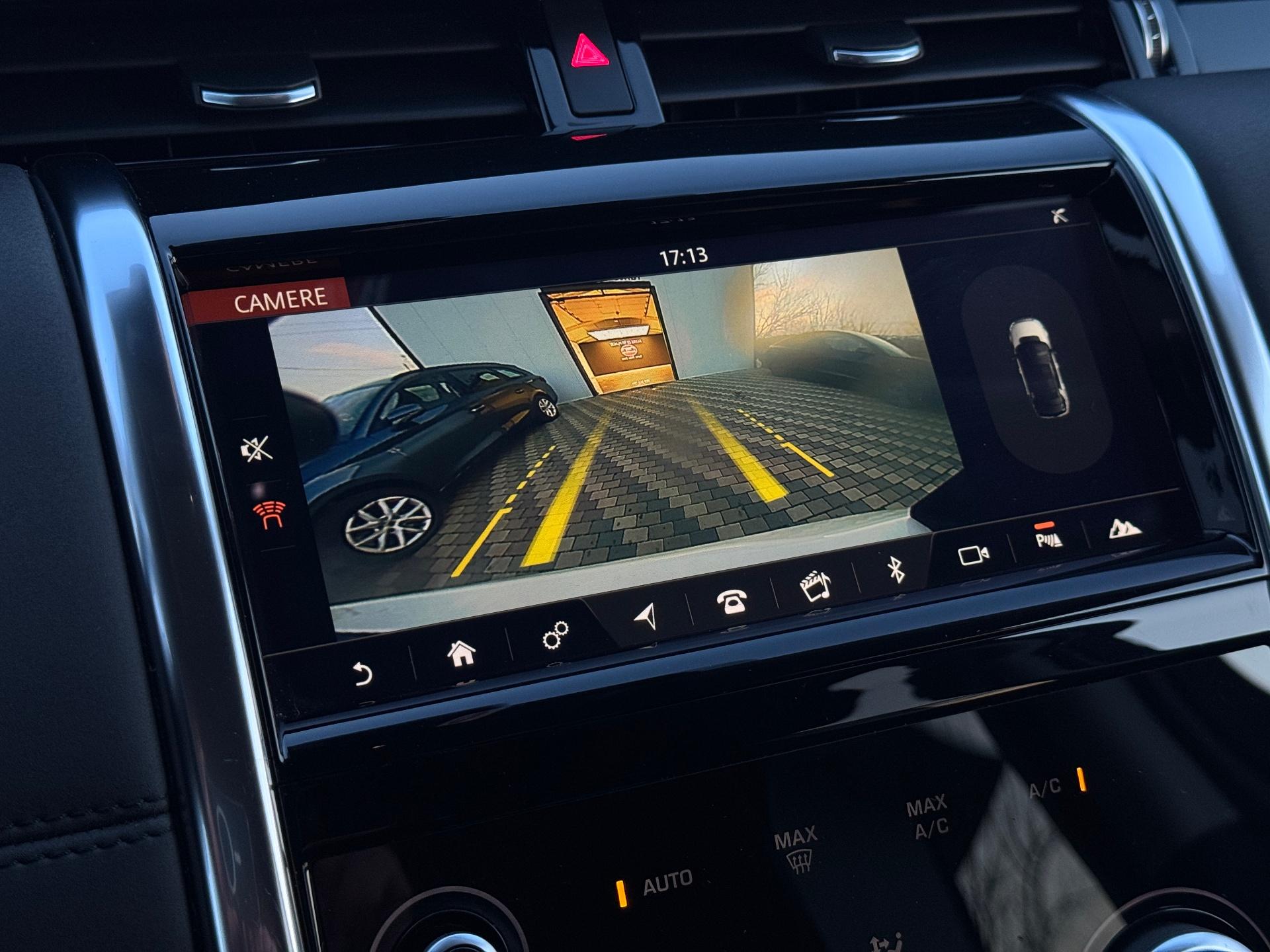 Land Rover-Discovery Sport